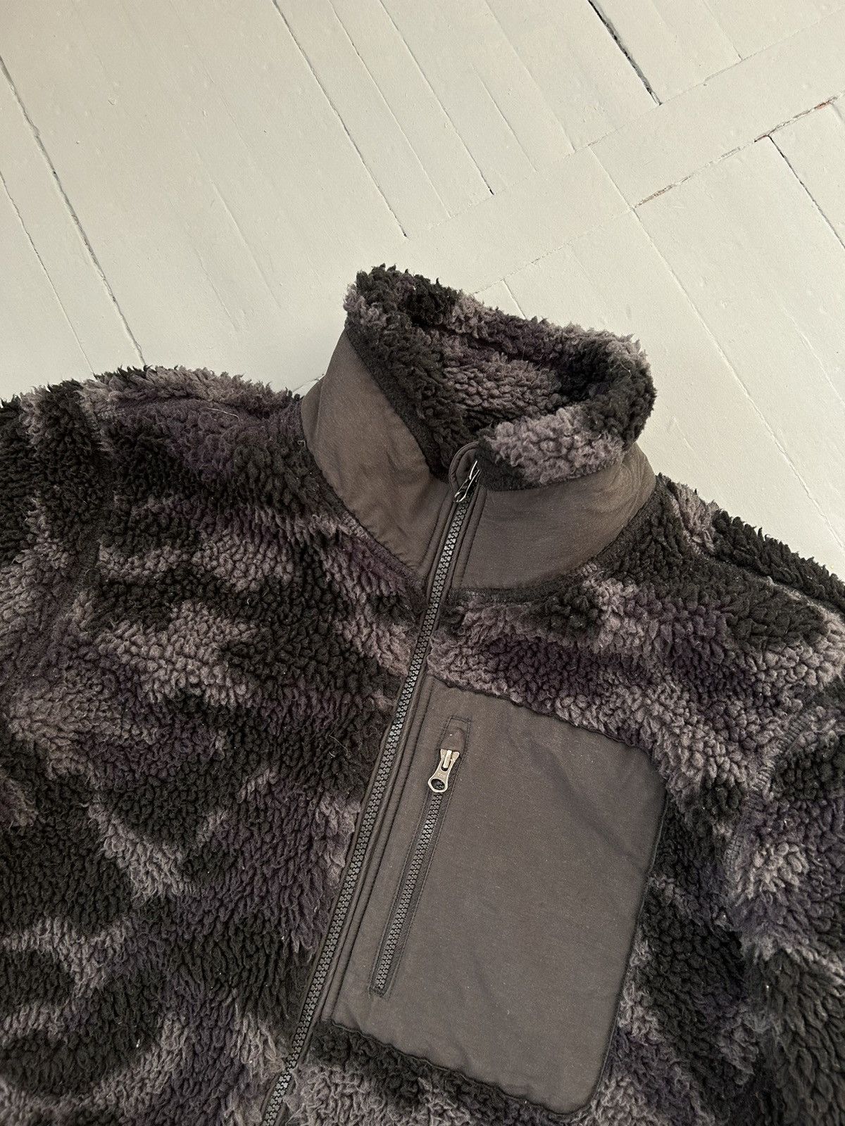 Japanese Brand × Uniqlo Uniqlo fleece jacket sherpa camo printed Size US M / EU 48-50 / 2 - 4 Thumbnail