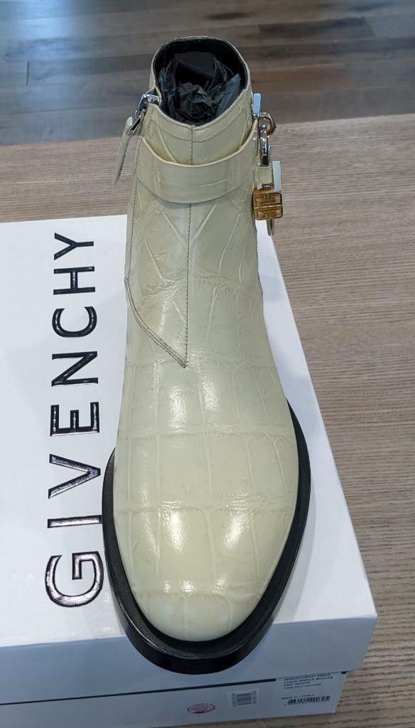 Givenchy Givenchy Lock Leather Ankle Boots Off White Cream Beige Size US 9 / EU 42 - 2 Thumbnail