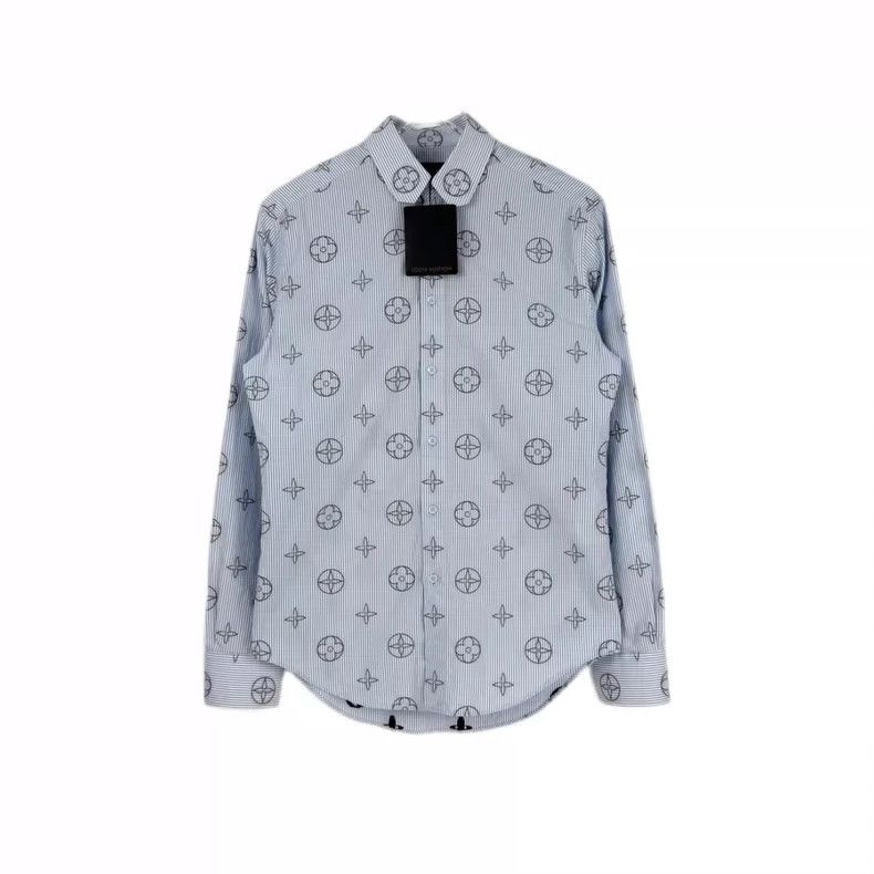Louis Vuitton Louis Vuitton Blue vertical full logo shirt 2505-Nextarrow Size US XS / EU 42 / 0 - 1 Thumbnail
