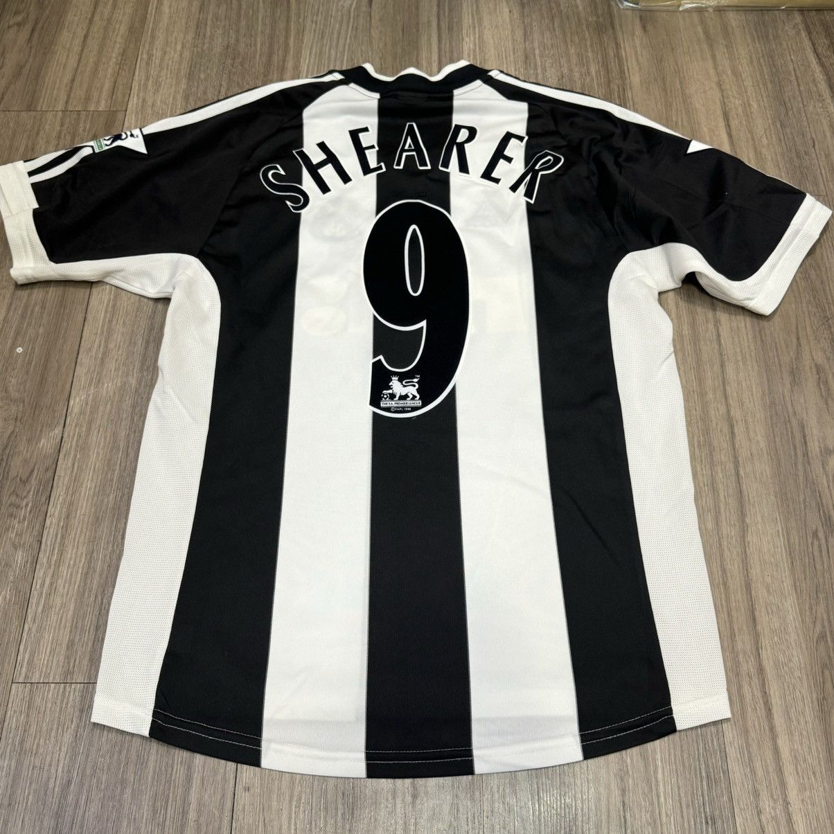 Adidas Newcastle United 02/03 home shirt #9 Shearer Size US S / EU 44-46 / 1 - 2 Thumbnail