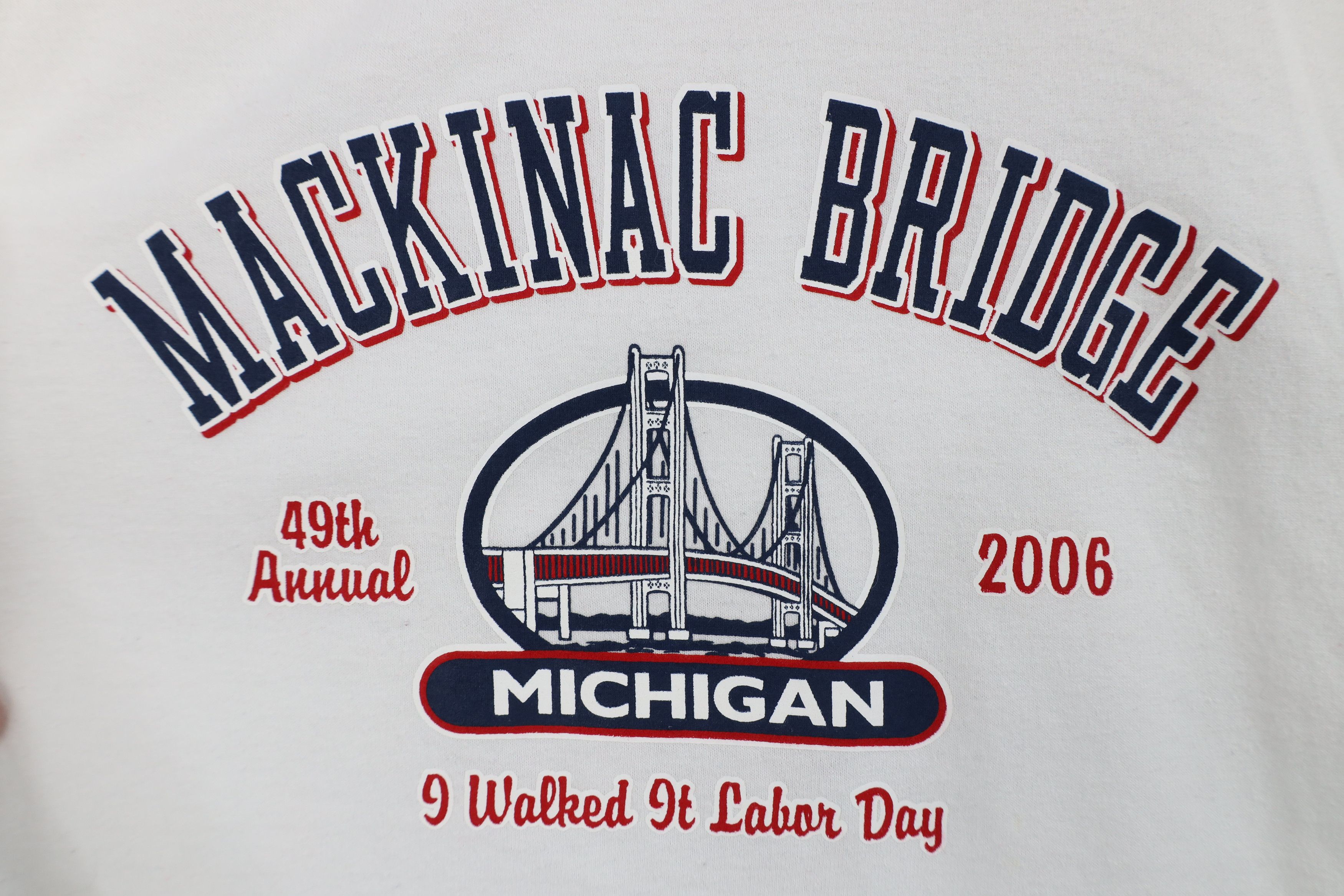 Vintage Vintage Y2K Bridge Walk Michigan Labor Day T-Shirt White Size US XL / EU 56 / 4 - 4 Thumbnail