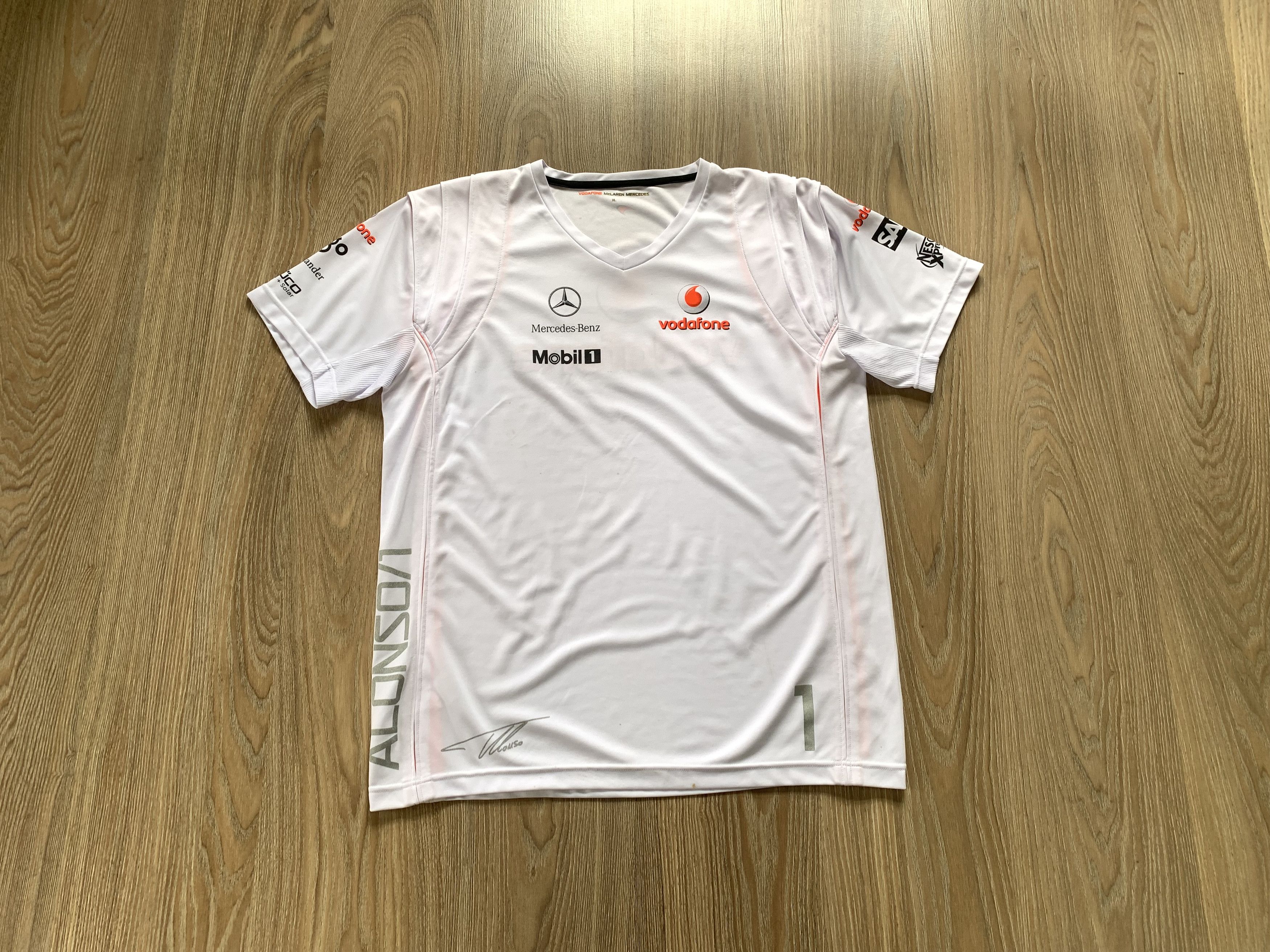 Other Vodafone McLaren Mercedes Benz Fernando Alonso T Shirt Size US XL / EU 56 / 4 - 11 Thumbnail