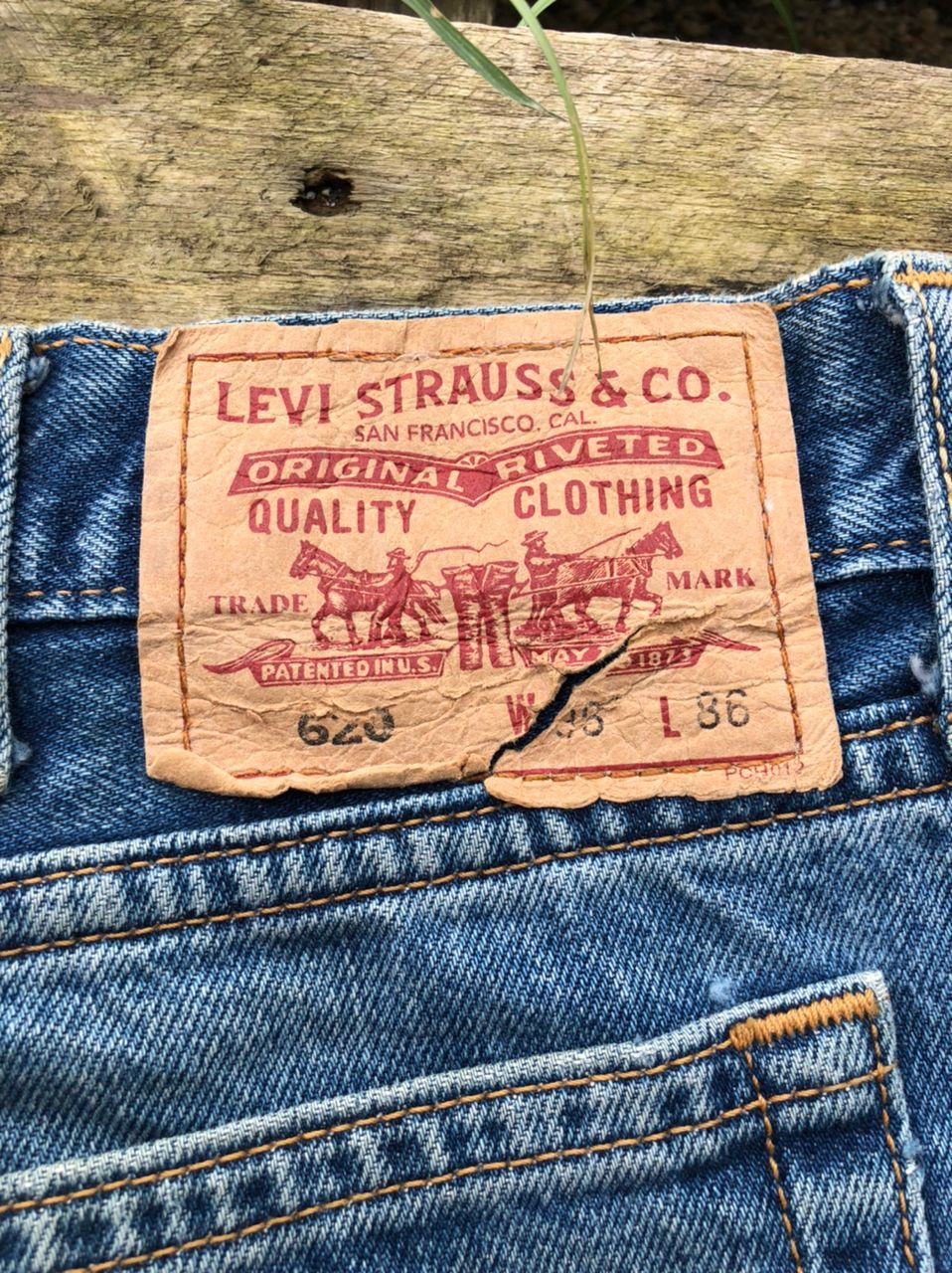 Levi's × Vintage Vintage Levi's 620 Denim Jeans Size US 37 - 3 Thumbnail