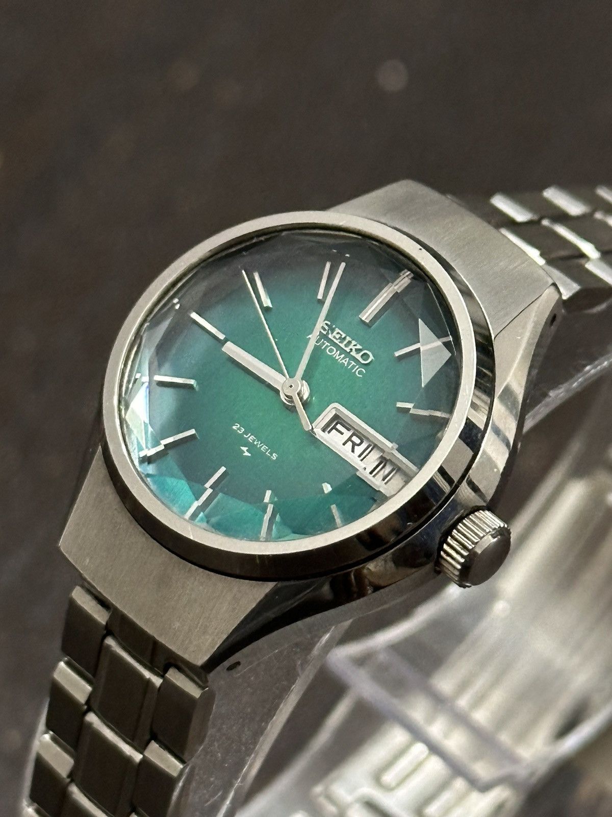Seiko 1976 Seiko Diamond-Cut Crystal Rarest Green Dial Watch Size ONE SIZE - 5 Thumbnail