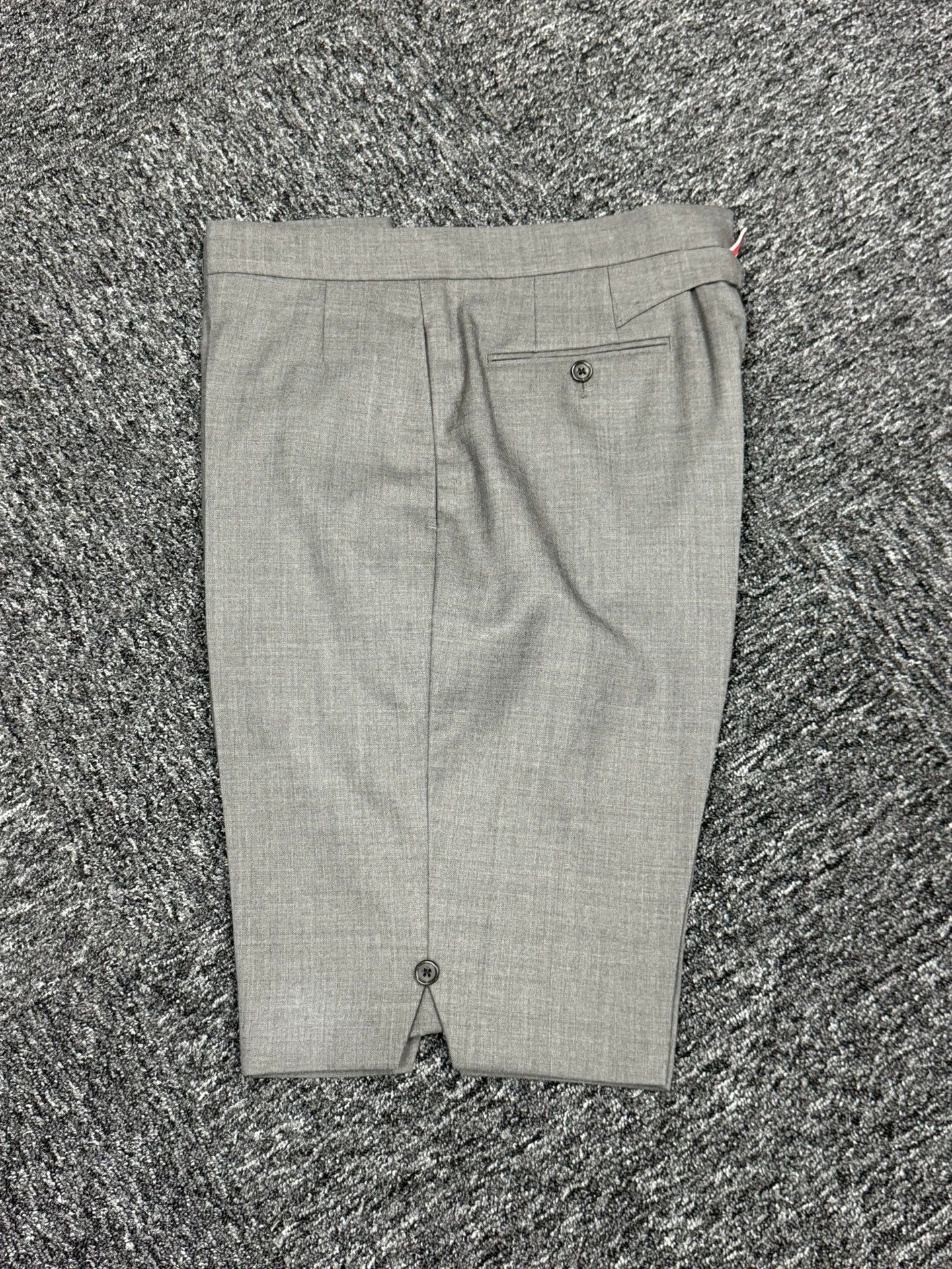 Thom Browne Thom Browne Mid Gray Wool-Blend Suit Shorts Size 2 Size US 34 / EU 50 - 3 Thumbnail