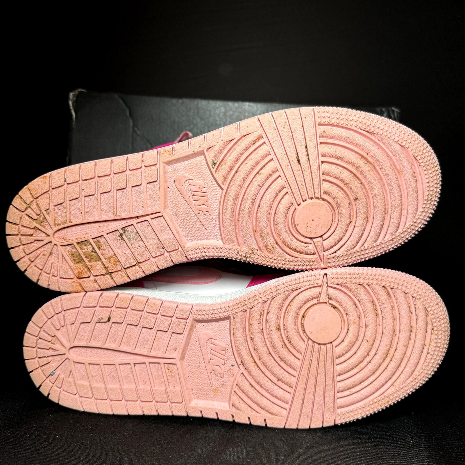 Jordan Brand × Nike Size 6.5 - Nike Air Jordan 1 Mid GS Fierce Pink Men's Shoes Size US 6.5 / EU 39-40 - 7 Thumbnail