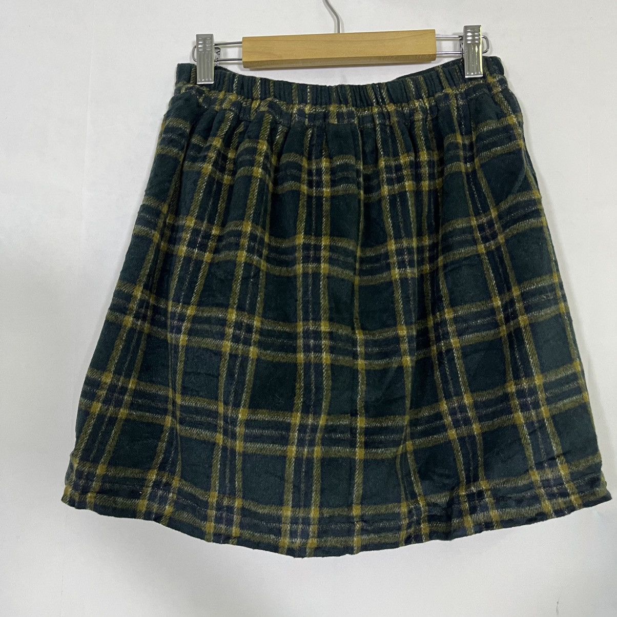 Japanese Brand EARTH, MUSIC & ECOLOGY TARTAN PUNK GOTHIC MINI SKIRT Size 27" / US 4 / IT 40 - 2 Thumbnail