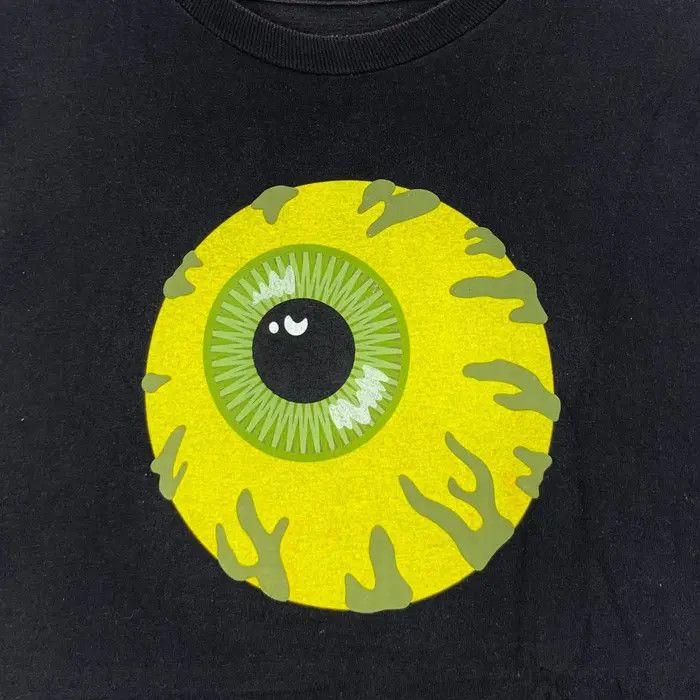 Vintage MISHKA KEEP WATCH Eyes Skateboard USA Tee Shirt Top Size US M / EU 48-50 / 2 - 4 Thumbnail