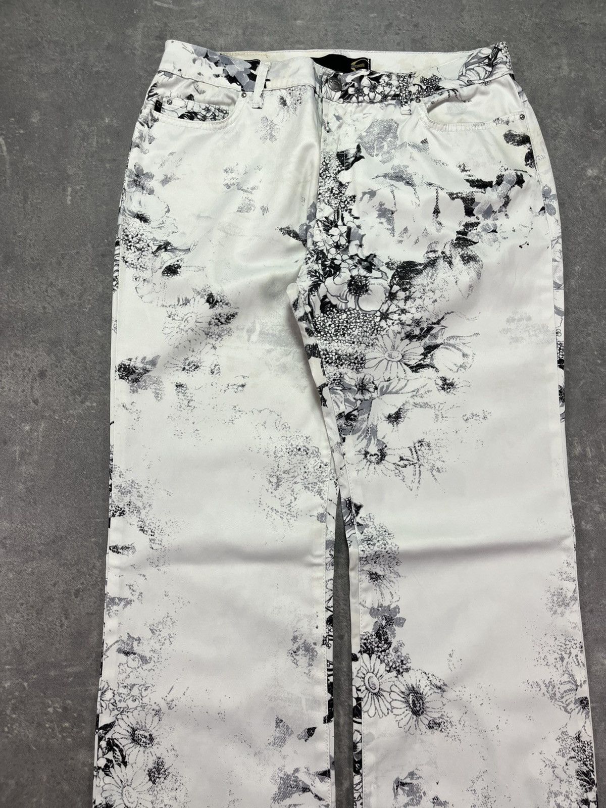 Just Cavalli 00s Just Cavalli Floral Print Flared Denim Jeans 32 Faded Size US 32 / EU 48 - 3 Thumbnail