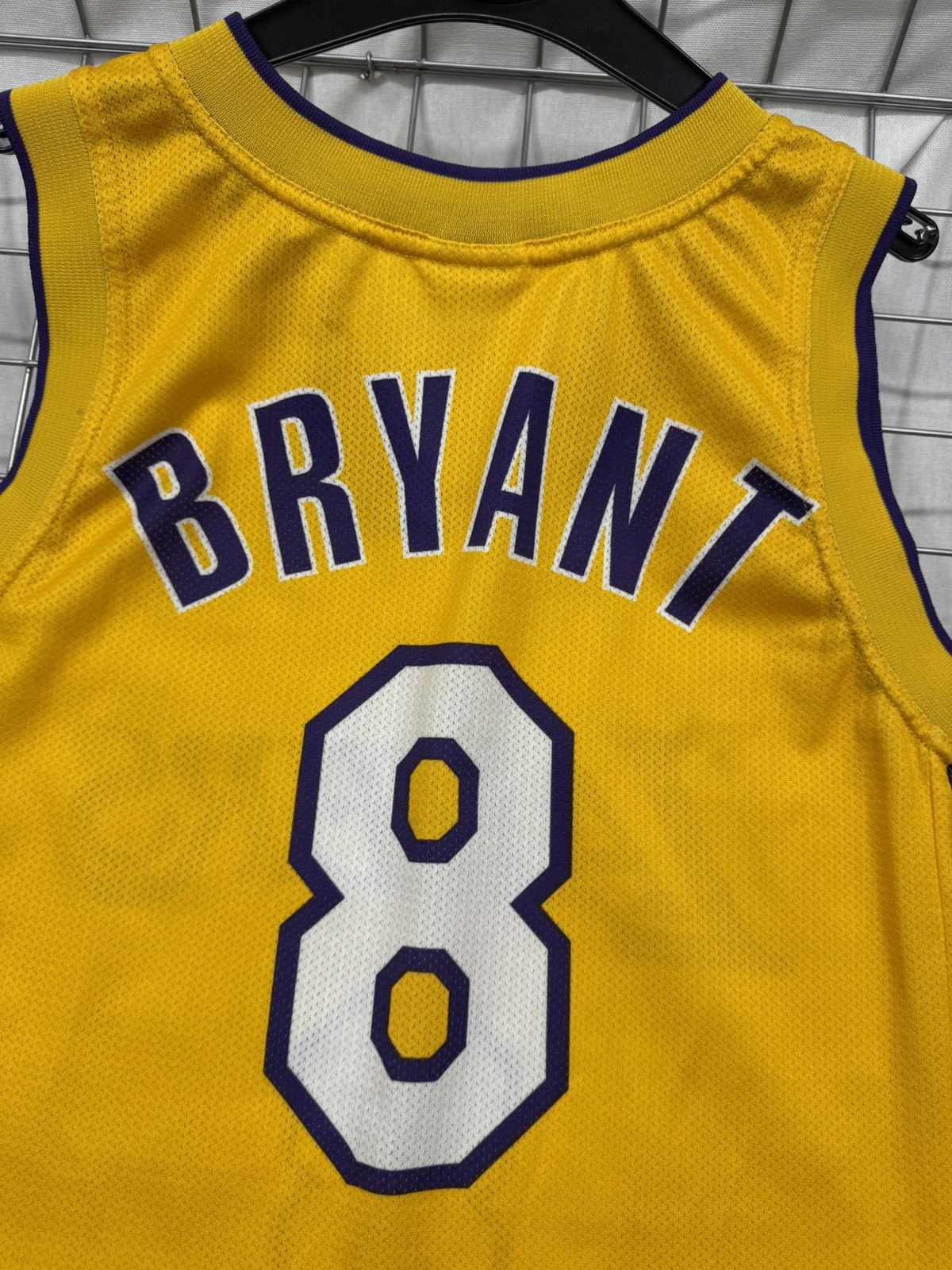 NBA Vintage Los Angeles Lakers #8 Kobe Bryant Jersey NBA Legend Size US M / EU 48-50 / 2 - 17 Thumbnail