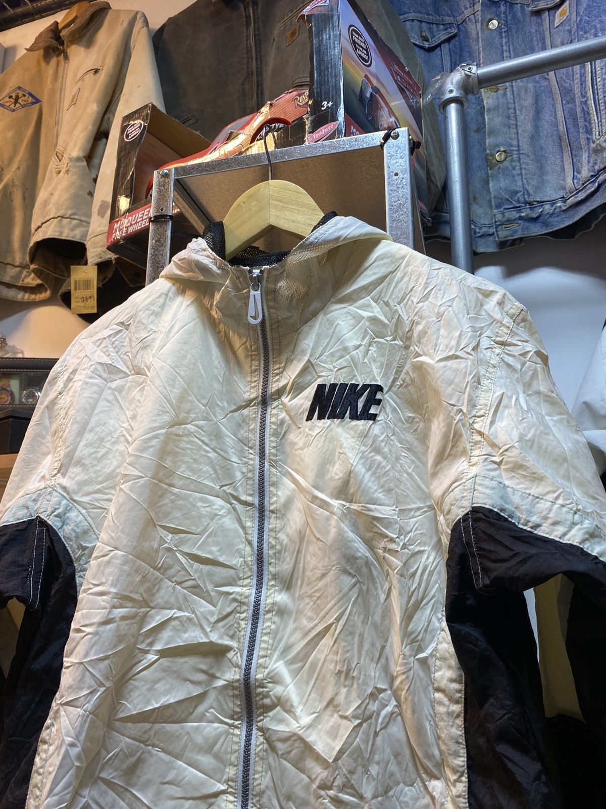 Nike Vintage Nike Spell Out Windbreaker Jacket Size US M / EU 48-50 / 2 - 2 Thumbnail