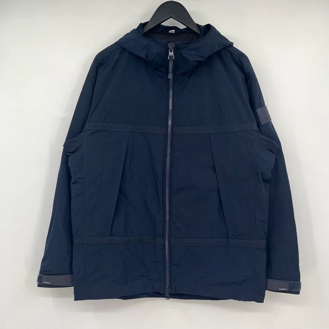 Burberry Burberry Light Jacket S Men Size US S / EU 44-46 / 1 - 1 Thumbnail