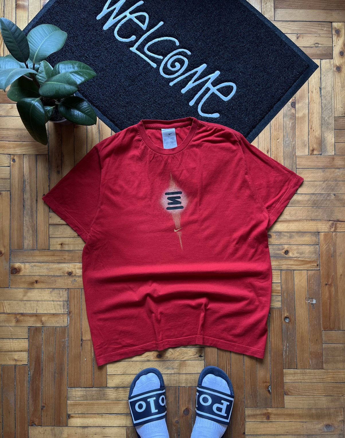 Nike × Vintage Vintage Nike Shox Red Big Logo Tee Y2K 00's Size L Men's Size US L / EU 52-54 / 3 - 1 Thumbnail