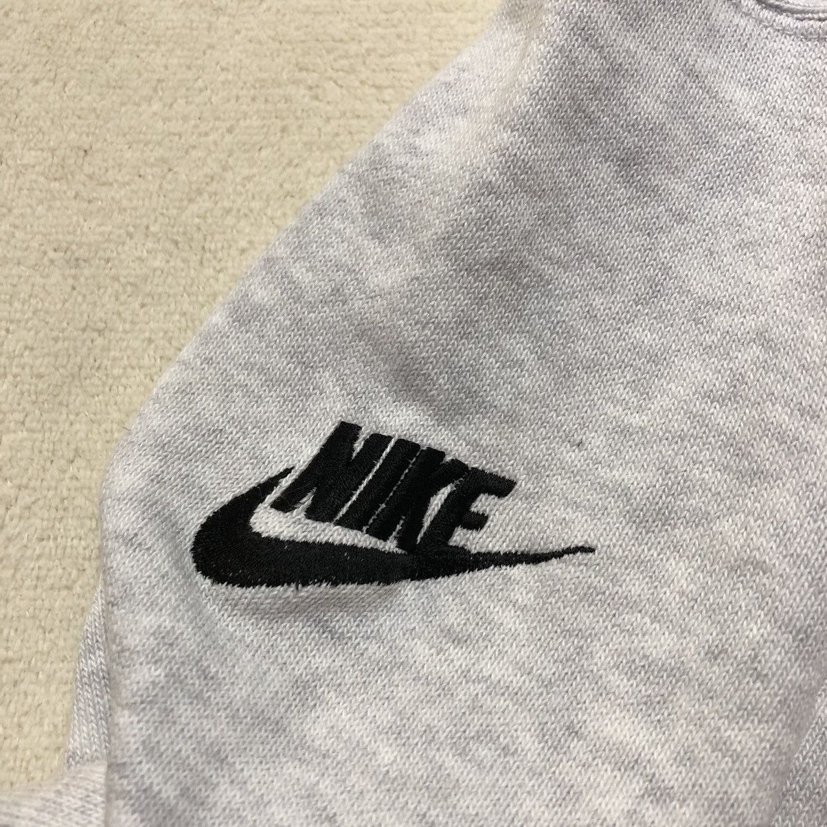 Nike × Vintage VINTAGE 90s NIKE Embroidered Spellout Logo Sweatshirt Size US M / EU 48-50 / 2 - 9 Thumbnail