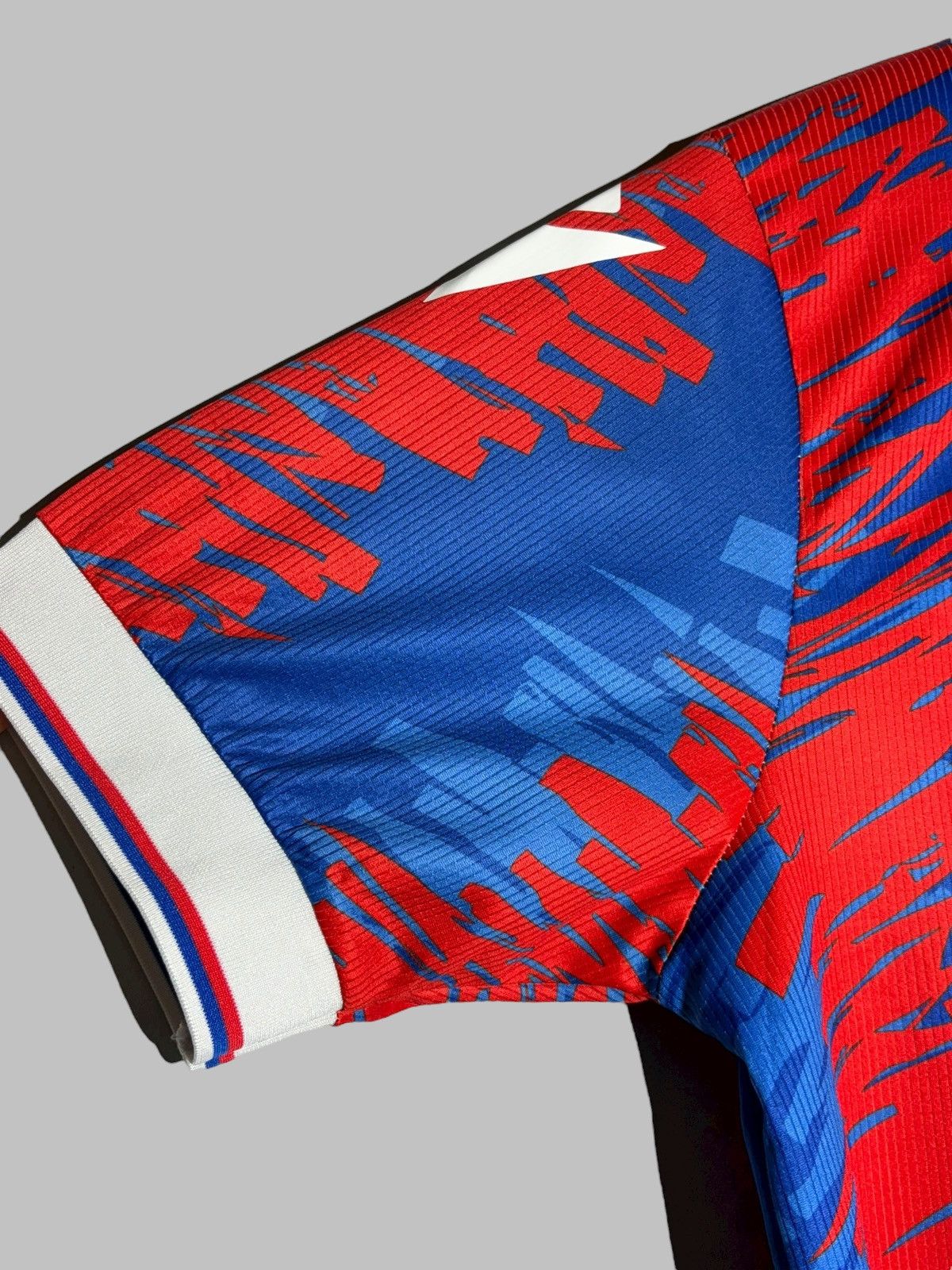Other Macron Crystal Palace FC 2022/23 Home Soccer Jersey Size US M / EU 48-50 / 2 - 8 Thumbnail