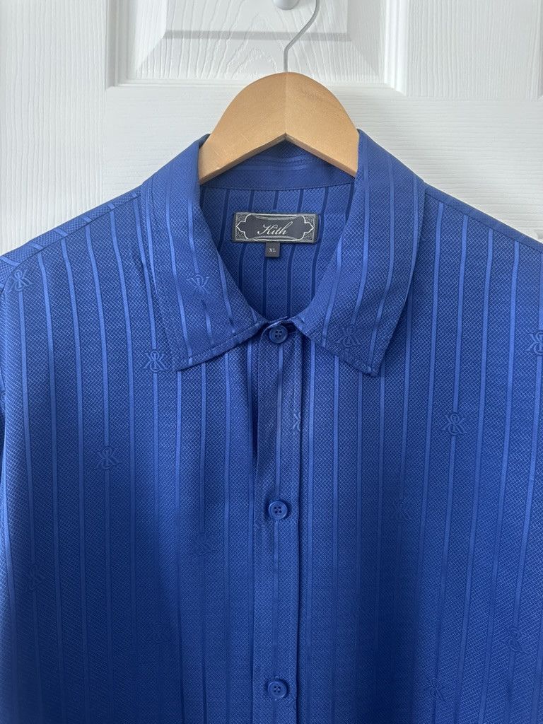 Kith Kith Crest Logo Boxy Collared Silk Overshirt - Bow Blue Size US XL / EU 56 / 4 - 9 Thumbnail