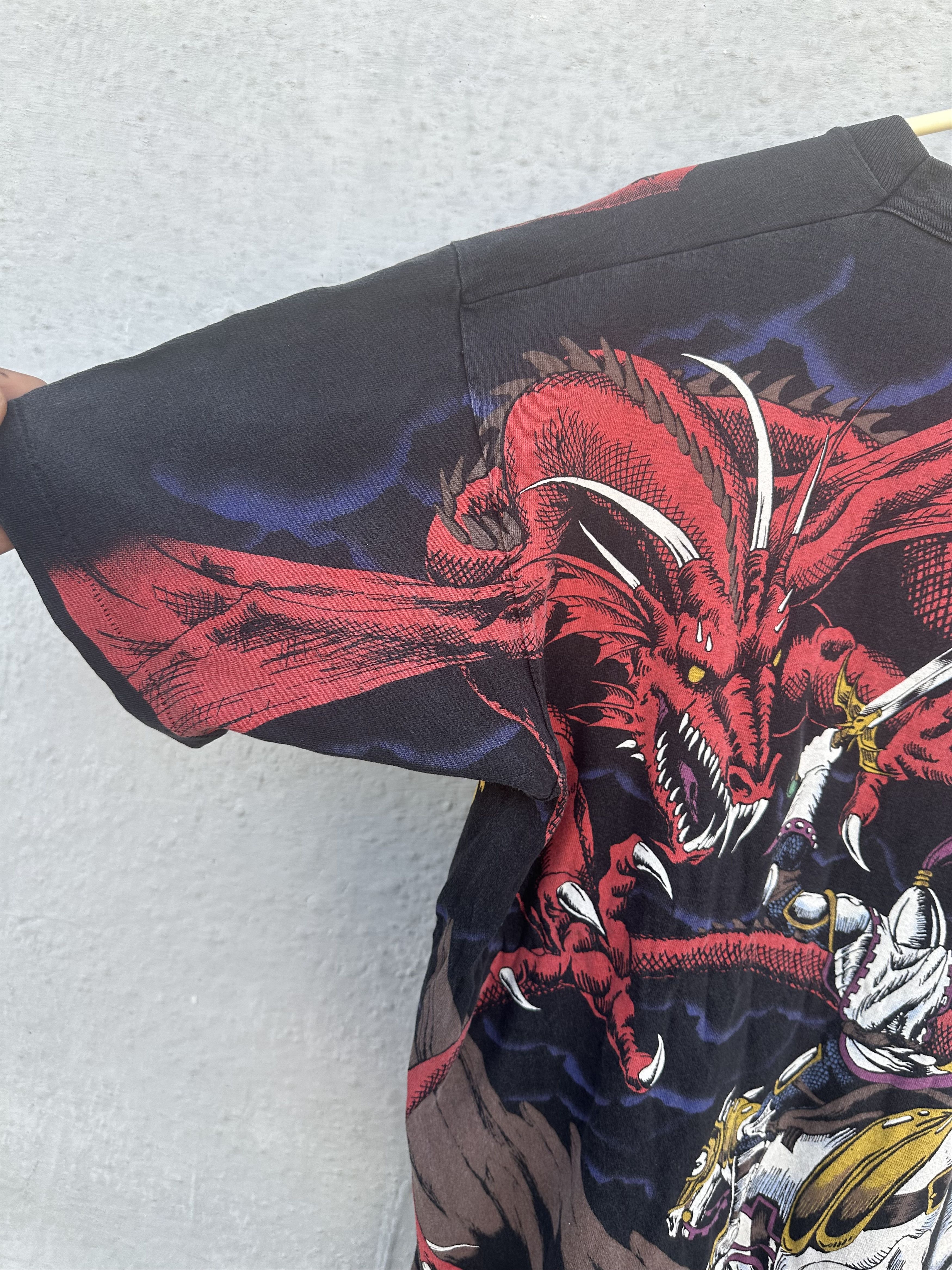 Liquid Blue 🔥 Rare 1993 Liquid Blue Dragon vs Knight Vintage T-Shirt Size US L / EU 52-54 / 3 - 10 Thumbnail