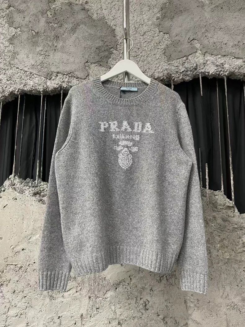 Prada Prada Size 38 Silver thread inlaid logo cashmere sweater si