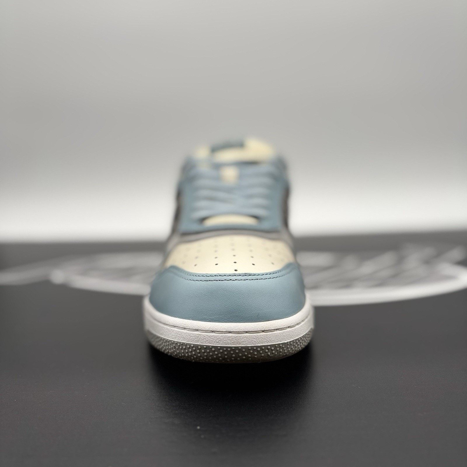 Dior Dior B27 Low Dior ' Light Blue ' | GOOD CONDITION! Size US 10 / EU 43 - 6 Thumbnail