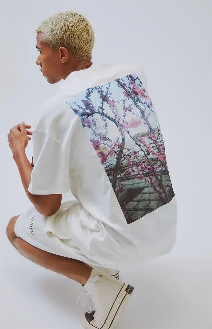 Essentials 2019 Essentials Photo Tee White Size US L / EU 52-54 / 3 - 1 Thumbnail