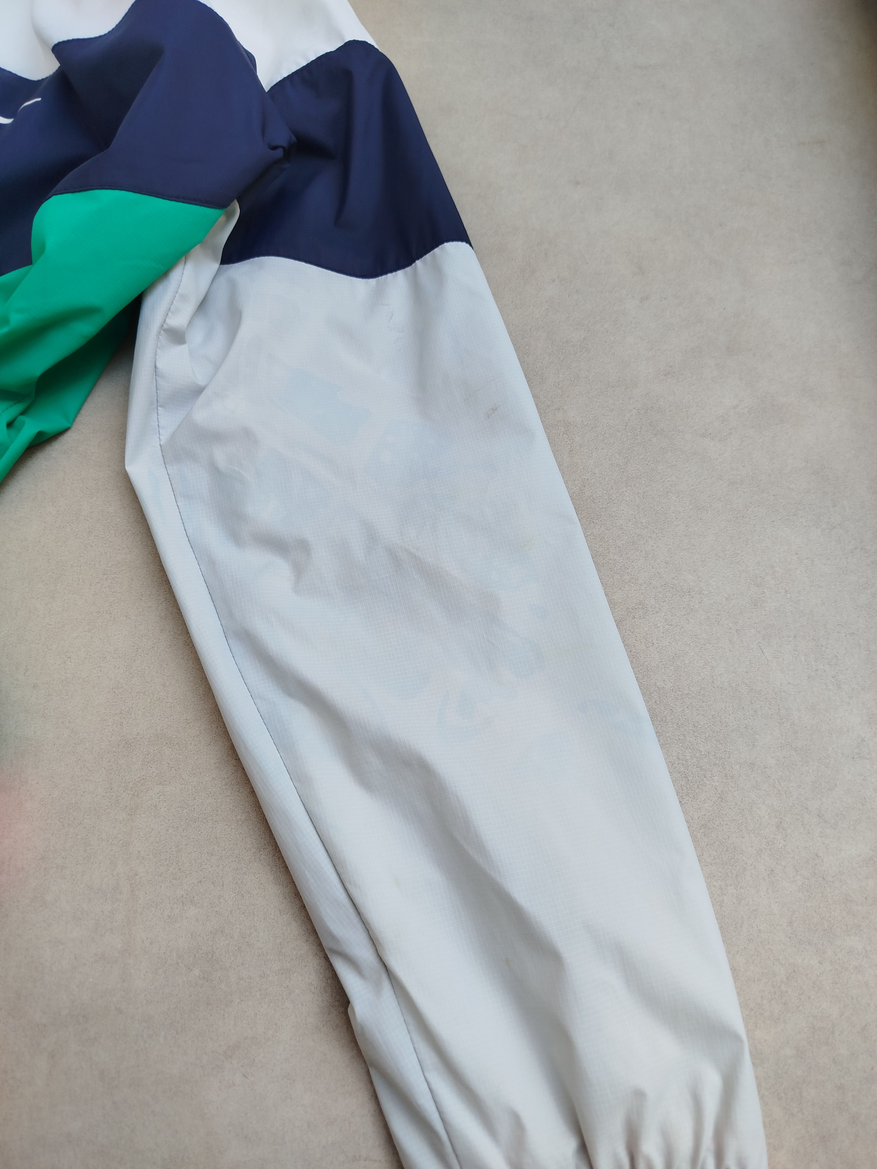 Nike Nike Sportswear Windrunner Jacket AJ1396-100 Size US L / EU 52-54 / 3 - 11 Thumbnail
