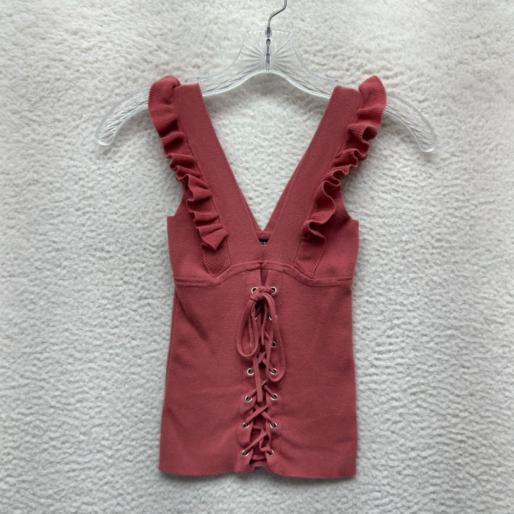Express Express Camisole Top XXS XS Salmon Pink Knit Ruffle Lace-Up Stretch V-Neck Blouse Size XXS / US 00 / IT 34 - 2 Thumbnail