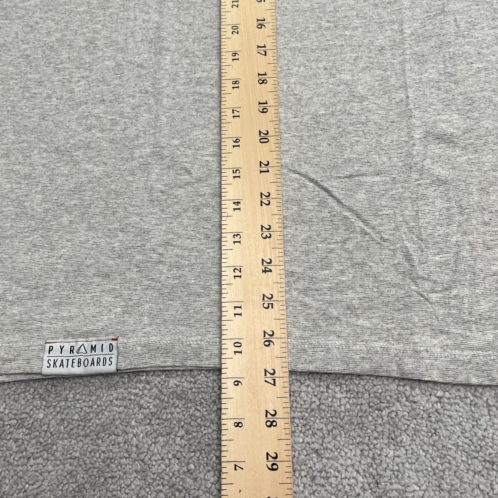 Vintage Pyramid T-Shirt Men Large Raglan 3/4 Sleeve Gray Red Shirt Casual Skate Tee Size US L / EU 52-54 / 3 - 6 Thumbnail