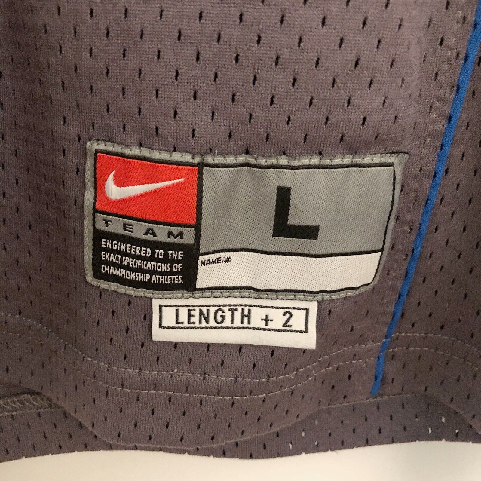 Nike 2000s Michael Finley #4 Nike Dallas Mavericks Jersey Size US L / EU 52-54 / 3 - 5 Thumbnail