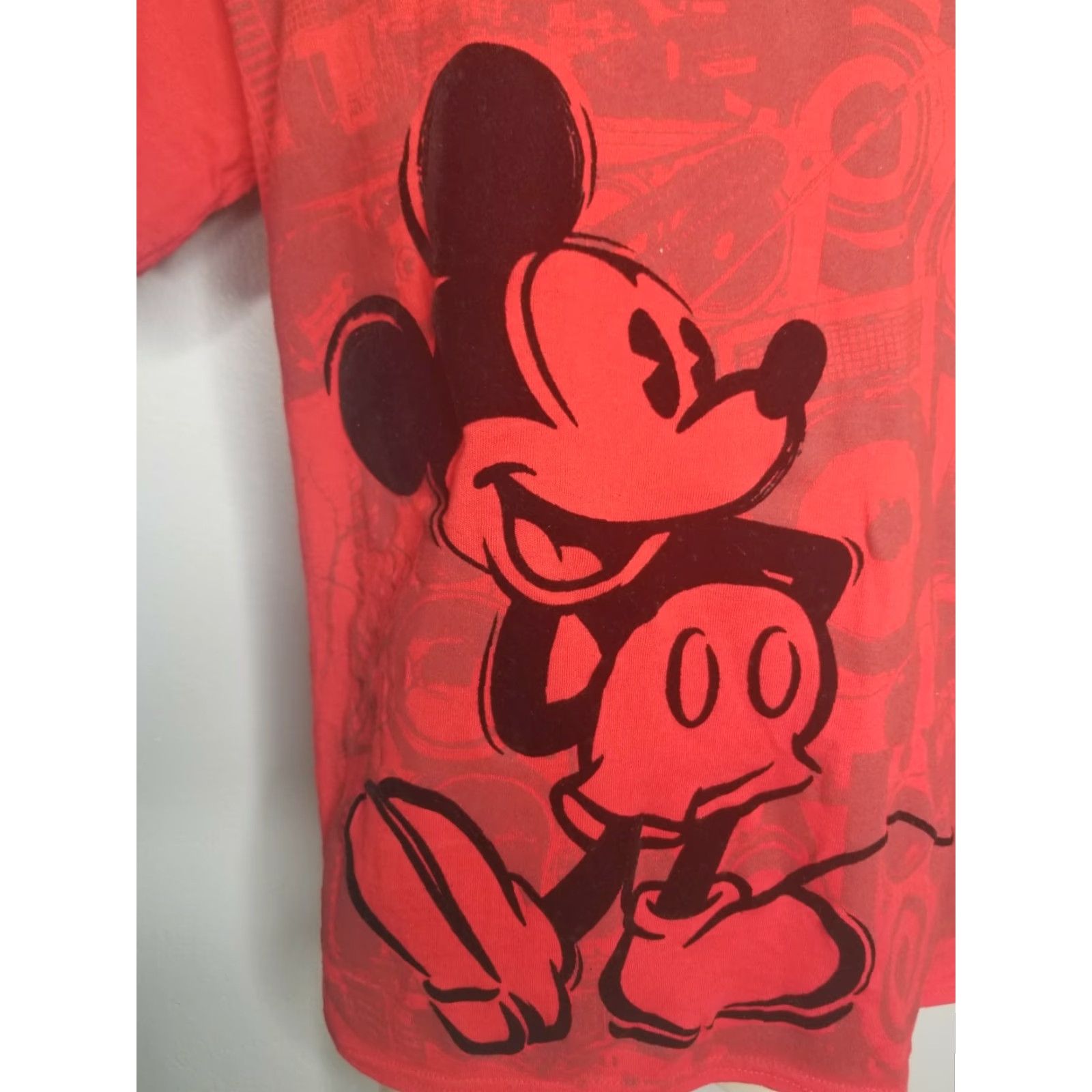 Disney Disney Mickey T-shirt Mens L Red Flocked Graphic DJ Speakers AOP Size US L / EU 52-54 / 3 - 3 Thumbnail