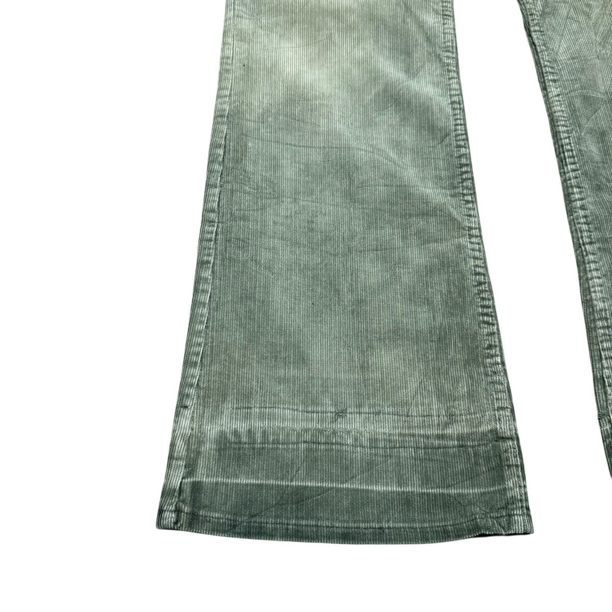 Levi's Vintage 70s Levis 646 Corduroy Bell Bottom Jeans Size US 33 - 7 Thumbnail