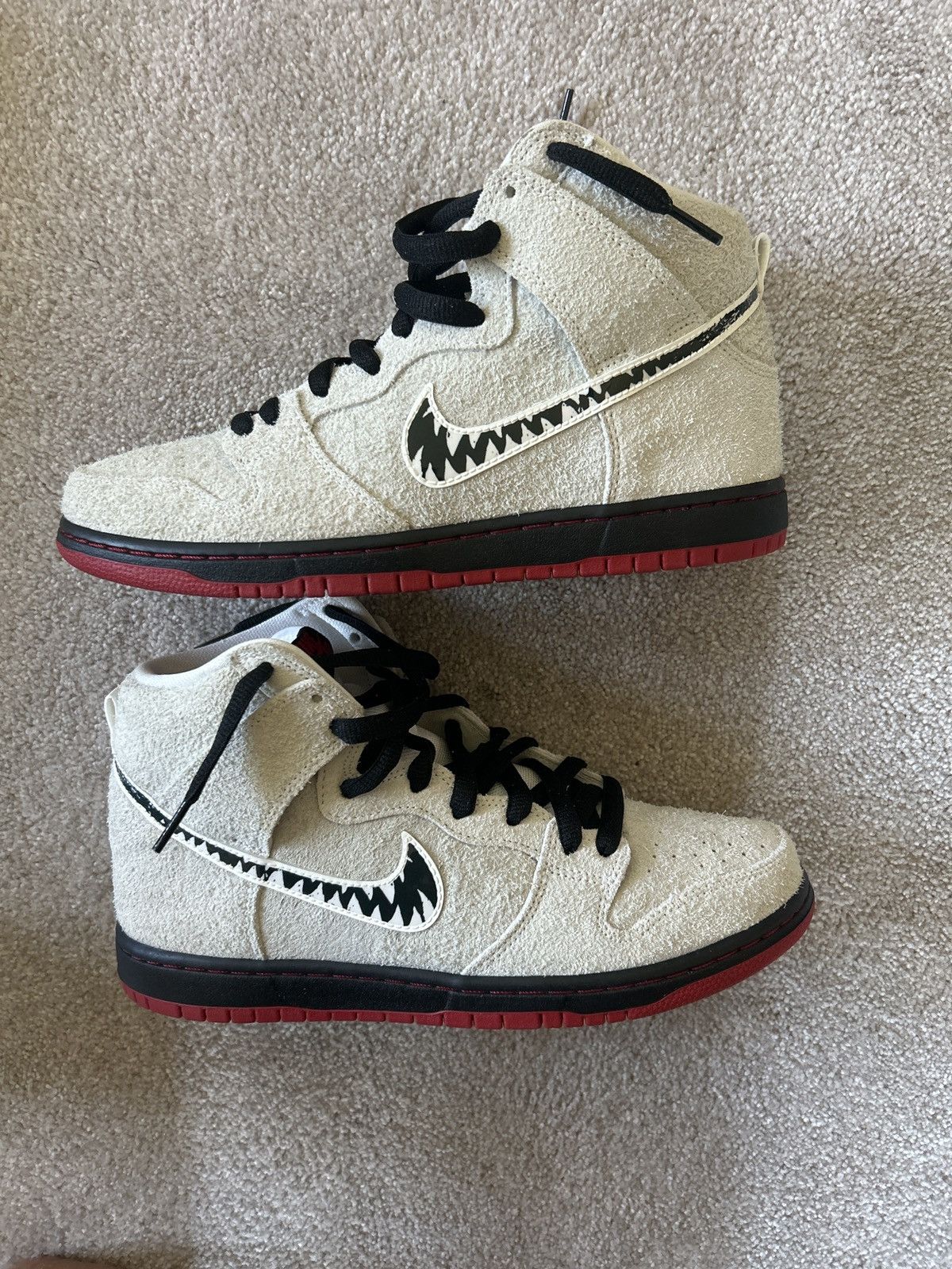 Nike Nike SB Dunk High Wolf in Sheep’s Clothing Deluxe Set Size US 9.5 / EU 42-43 - 2 Thumbnail