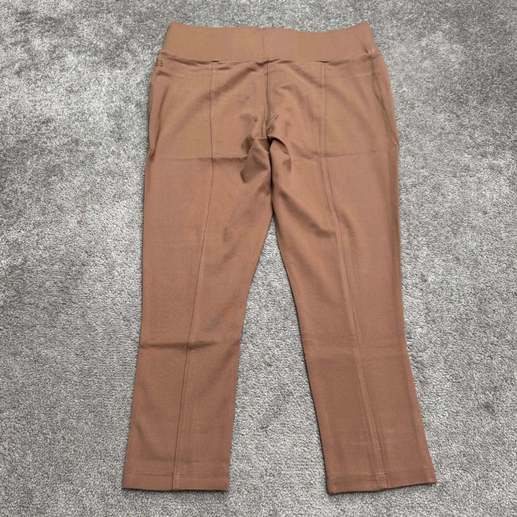 Vintage Betabrand Power Down Skinny Yoga Pants Womens XXL Petite Brown NWT 37x25 Pants Brown Yoga Sweatpants Women 2XL Petite Size 40" / US 18 - 2 Thumbnail