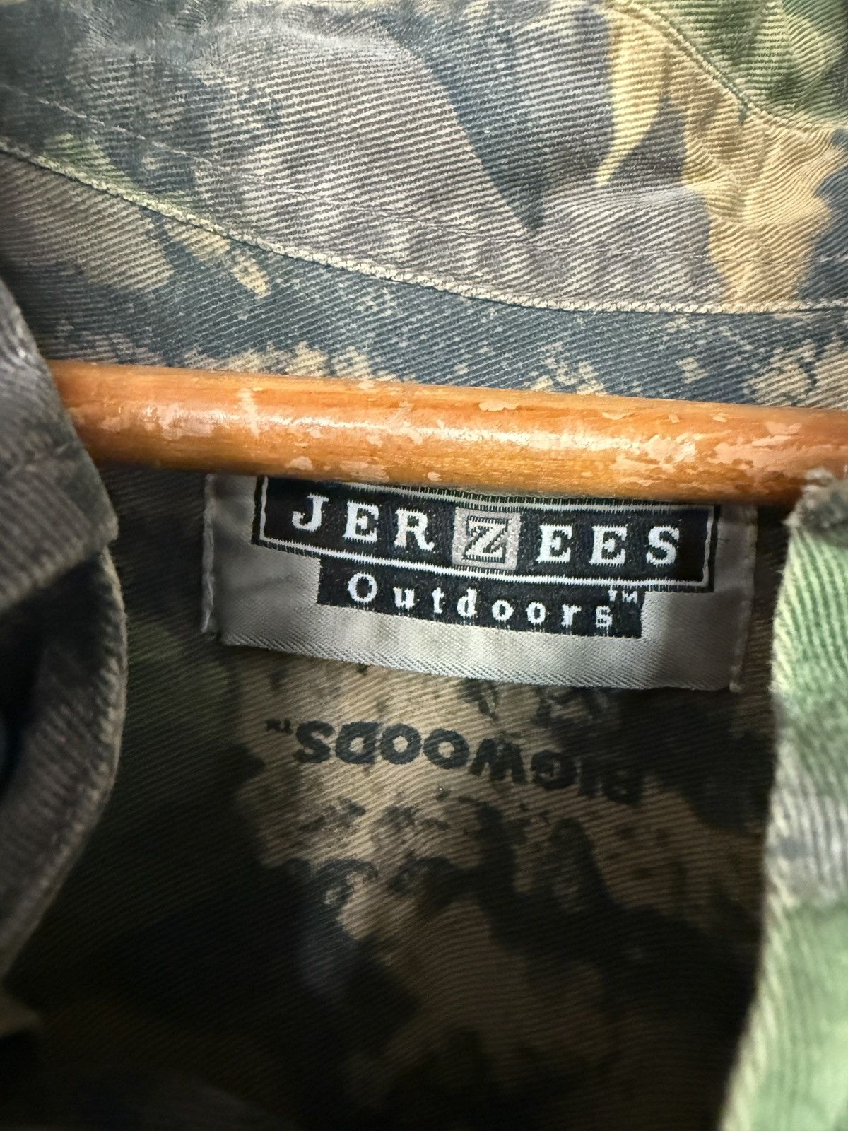 Vintage Vintage Jerzees Camouflage AOP Button Up Shirt Size US XL / EU 56 / 4 - 4 Thumbnail