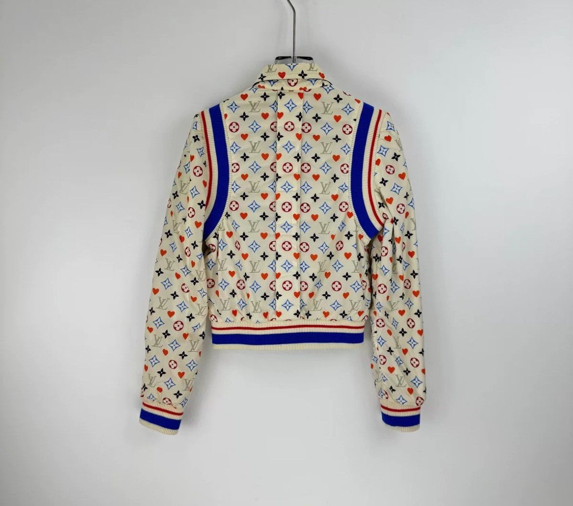 Louis Vuitton Black and white long Louis Vuitton with colorful jacket Size US S / EU 44-46 / 1 - 4 Thumbnail