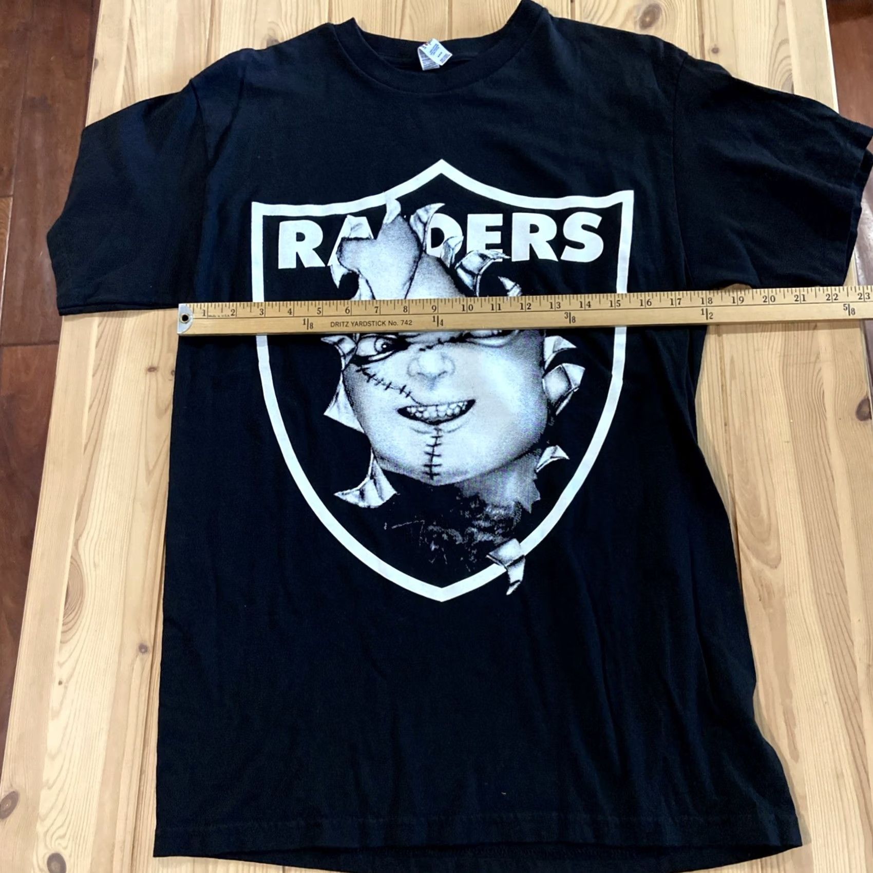 Vintage VINTAGE Raiders Chucky Shirt Medium Nation Las Vegas Los Angeles Tee Mens NFL Football Dark Black Delta Soft Regular Size M Size US M / EU 48-50 / 2 - 6 Thumbnail