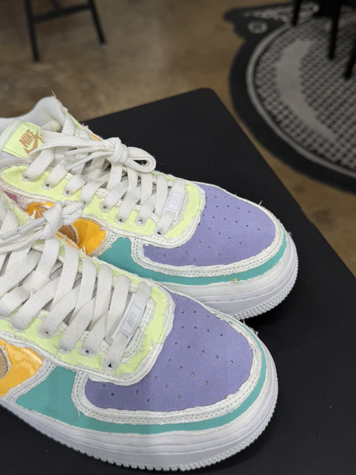 Nike Nike Air Force 1 Low Pastel Reveal Size 10.5W/9M (2021) Size US 9 / EU 42 - 8 Thumbnail