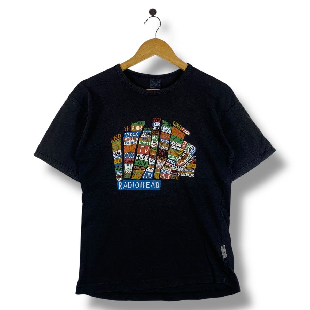 Band Tees Vintage 00's RADIOHEAD Hail To The Thief Band Tee Shirt Size US M / EU 48-50 / 2 - 1 Thumbnail