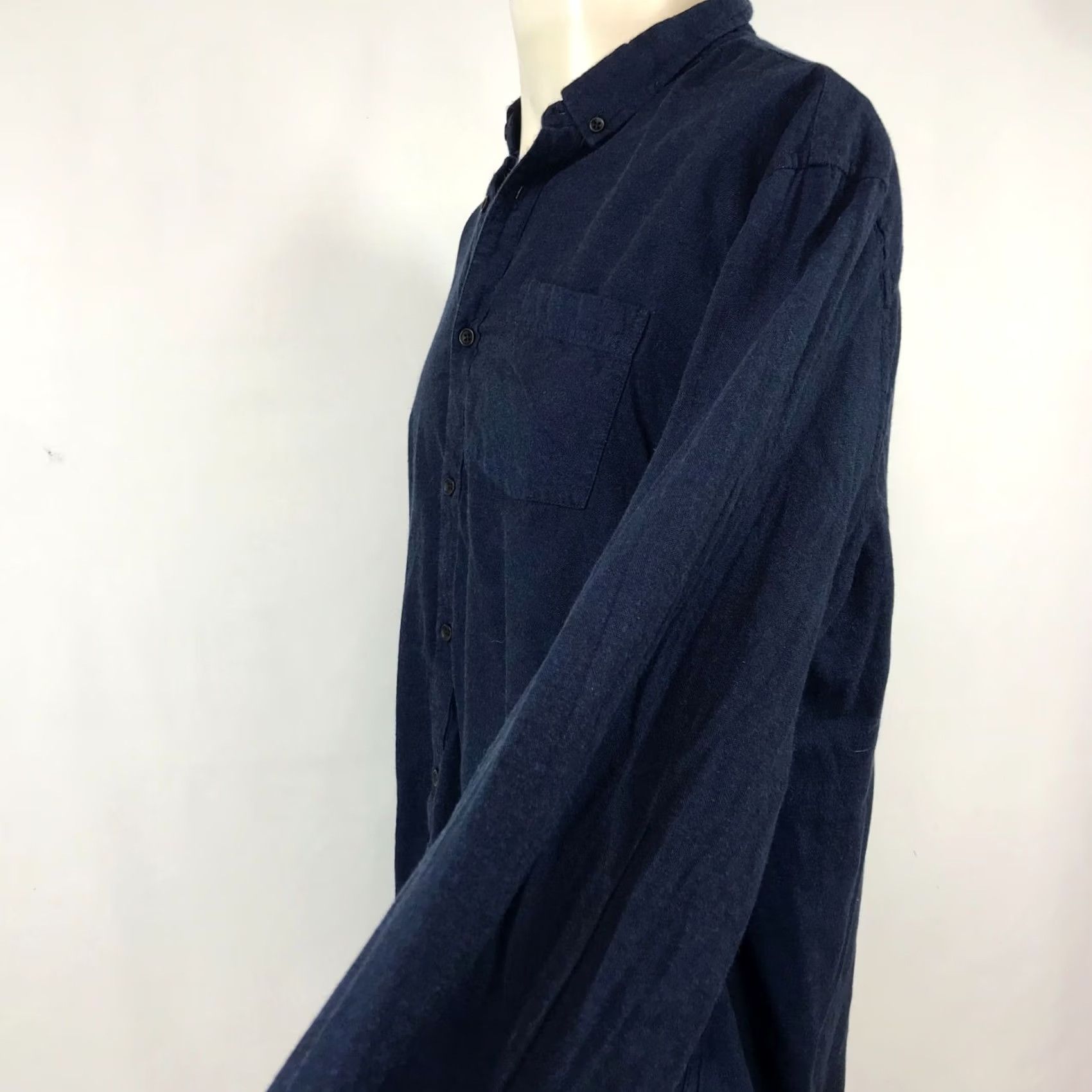 Urban Outfitters VINTAGE? URBAN OUTFITTERS MEN'S L NAVY LONG SLEEVE BUTTON COLLARED COTTON SHIRT Size US L / EU 52-54 / 3 - 3 Thumbnail