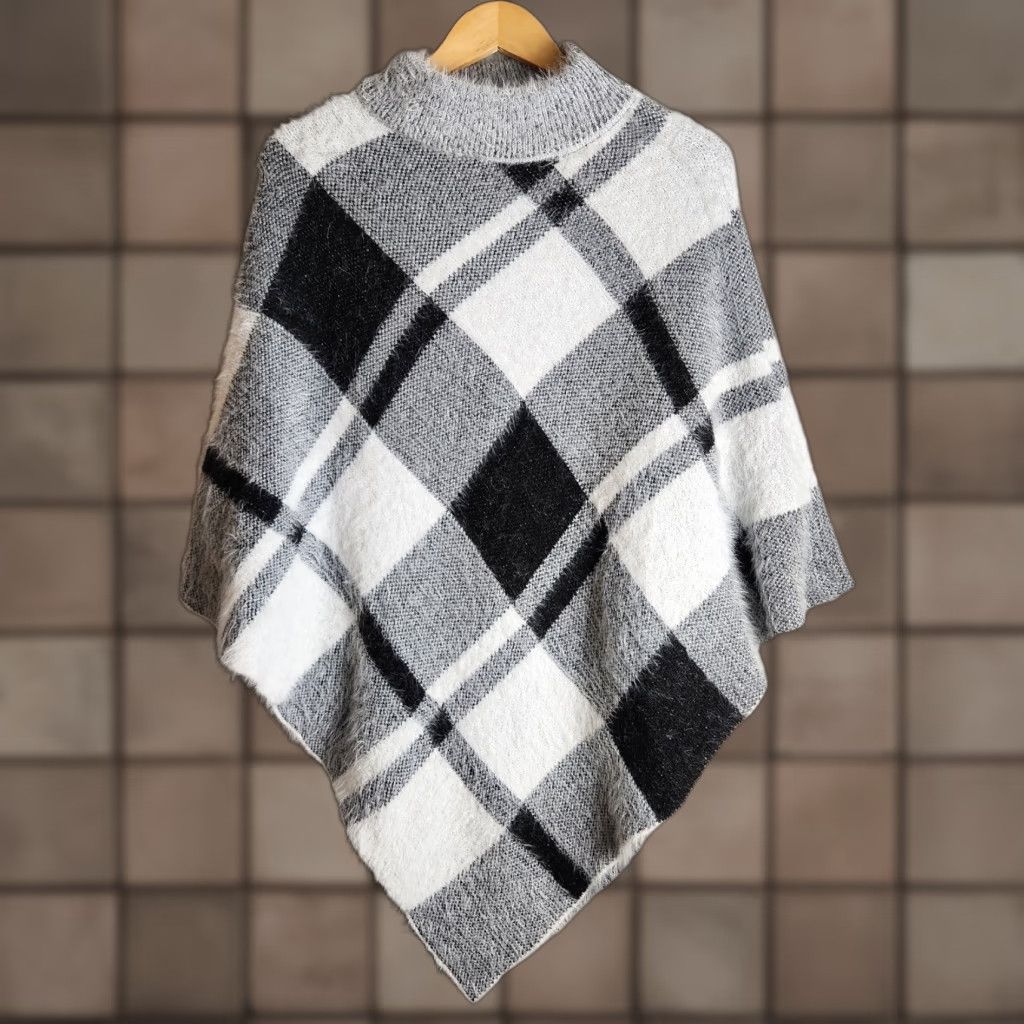 Vintage Womens Eyelash Black/White Plaid Poncho Sweater-OSFM Size ONE SIZE - 1 Thumbnail