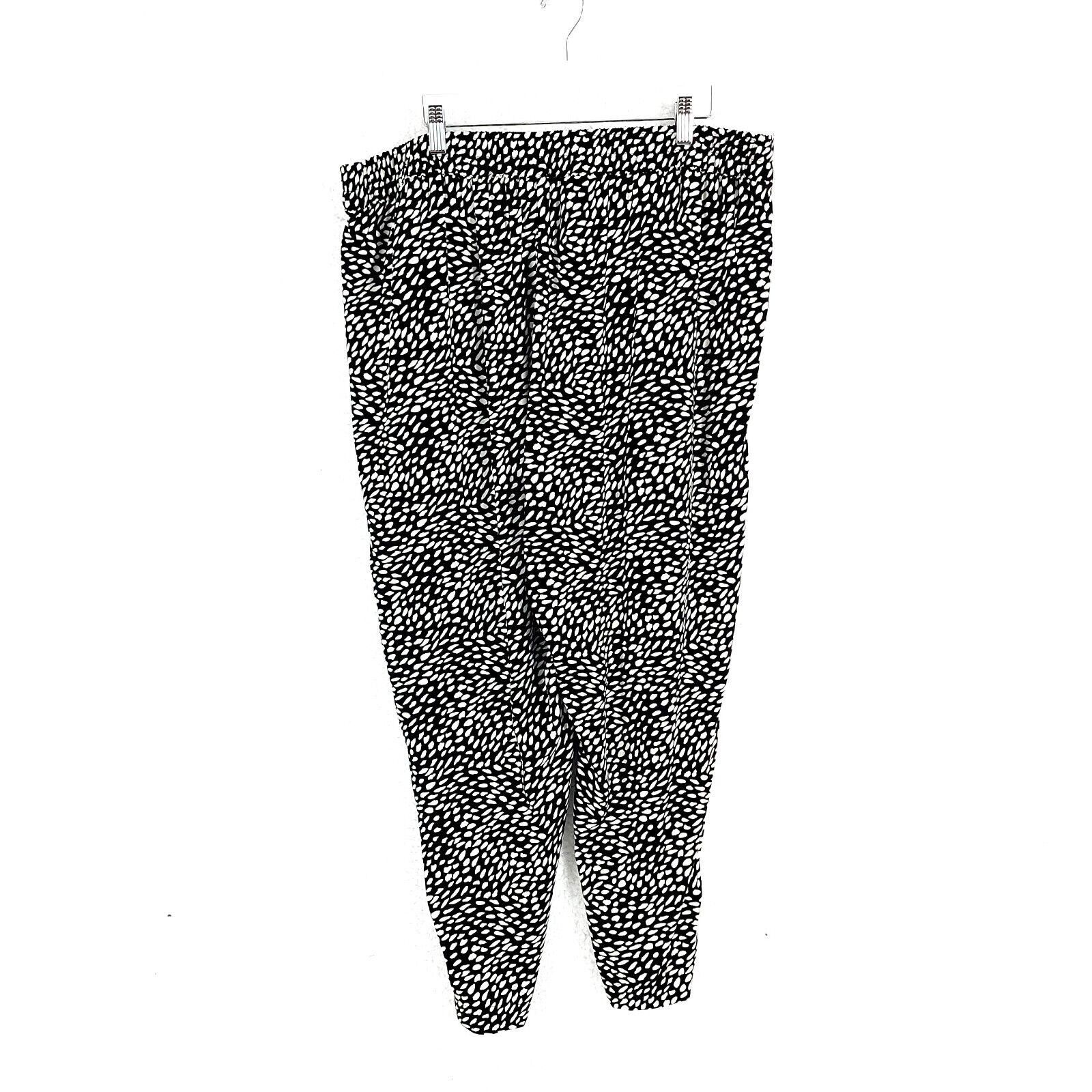 Old Navy Old Navy Black White Animal Print Playa Taper High Rise Pant Size 36" / US 14 / IT 50 - 1 Thumbnail