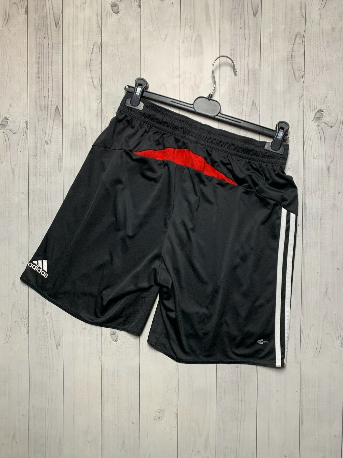 Adidas × Vintage Vintage adidas Liverpool soccer shorts black size L Size US 34 / EU 50 - 6 Thumbnail