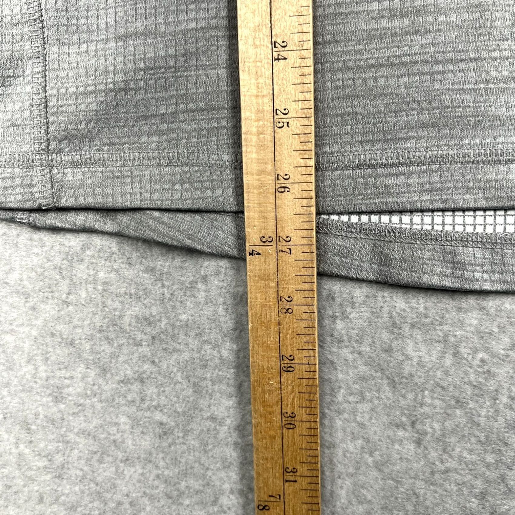 Vineyard Vines Vineyard Vines Performance Quarter Zip Stretch Golf Pullover Large Mens Grey Size US L / EU 52-54 / 3 - 5 Thumbnail