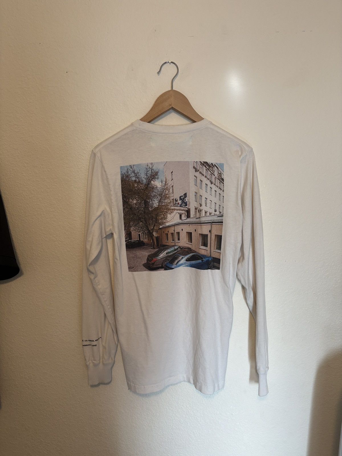 Off white longs sleeve