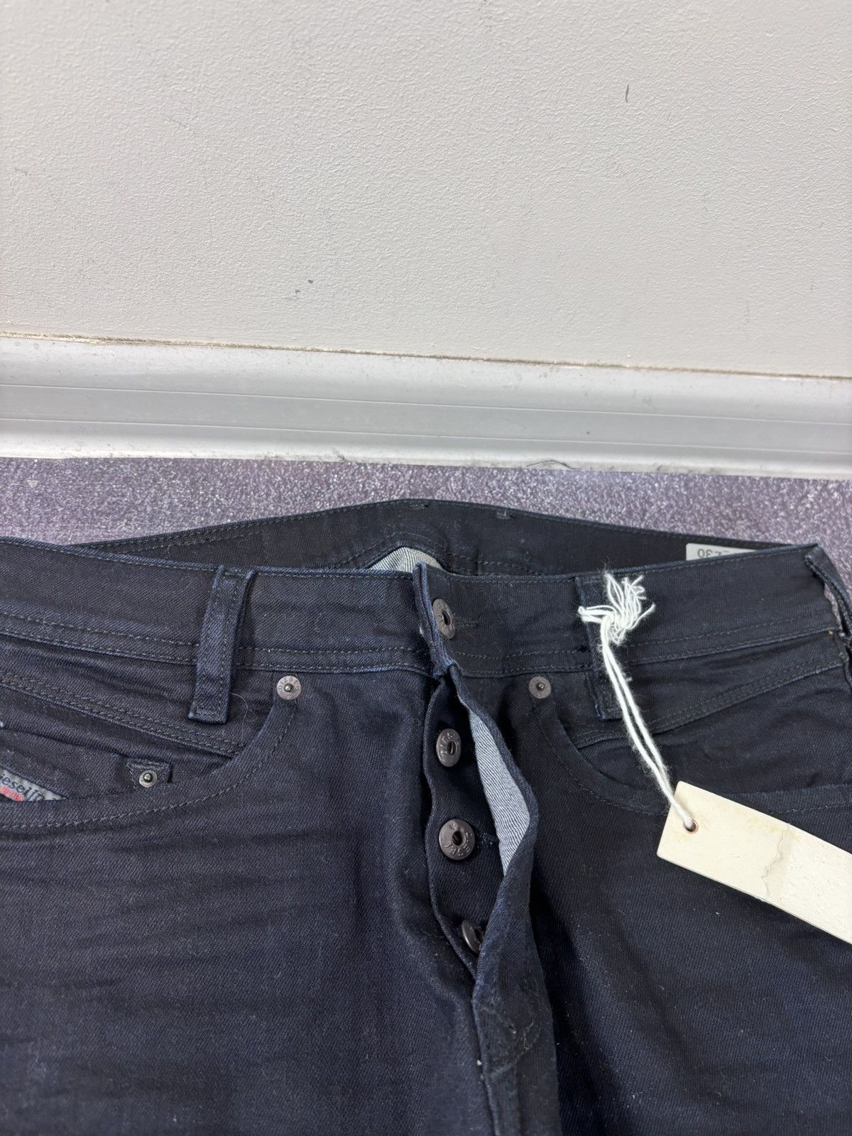 Diesel Diesel Iakop NWT Men’s Regular Slim Tapered Navy Denim Jeans Size US 26 / EU 42 - 10 Thumbnail