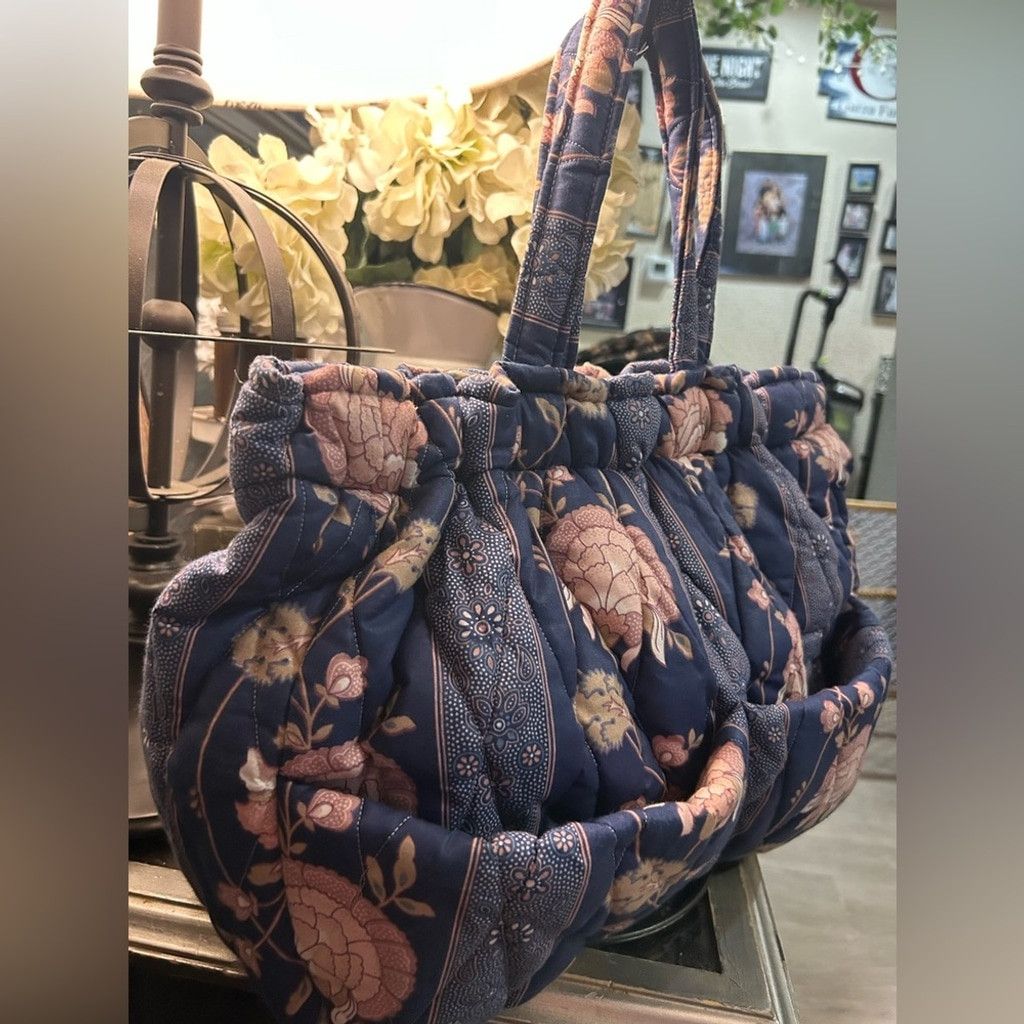 Other 1980 tote folks vintage Navy blue floral quilted tote bag Size ONE SIZE - 2 Thumbnail