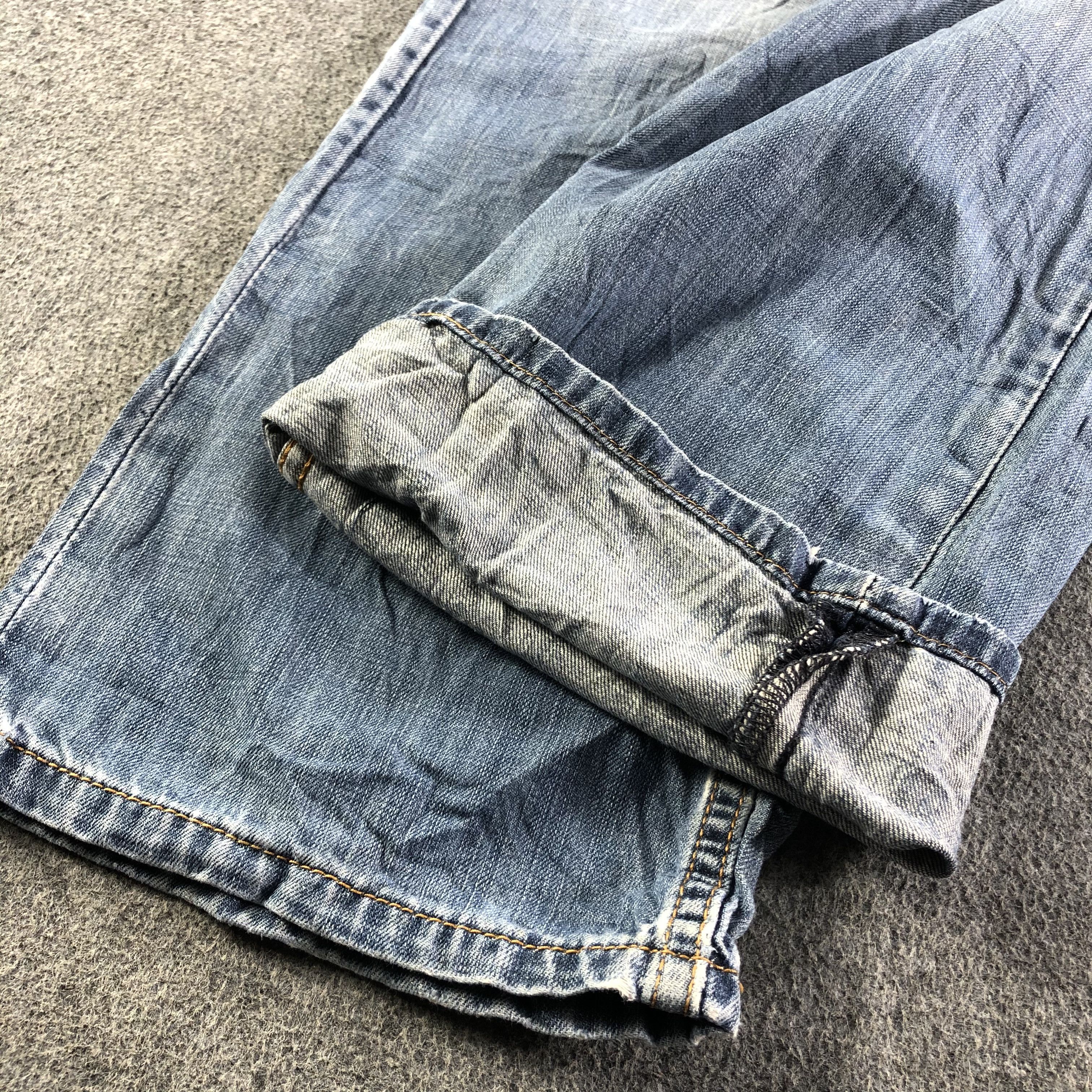 Levi's Vintage Faded Blue Levis 514 Jeans-J3277 Size US 37 - 6 Thumbnail