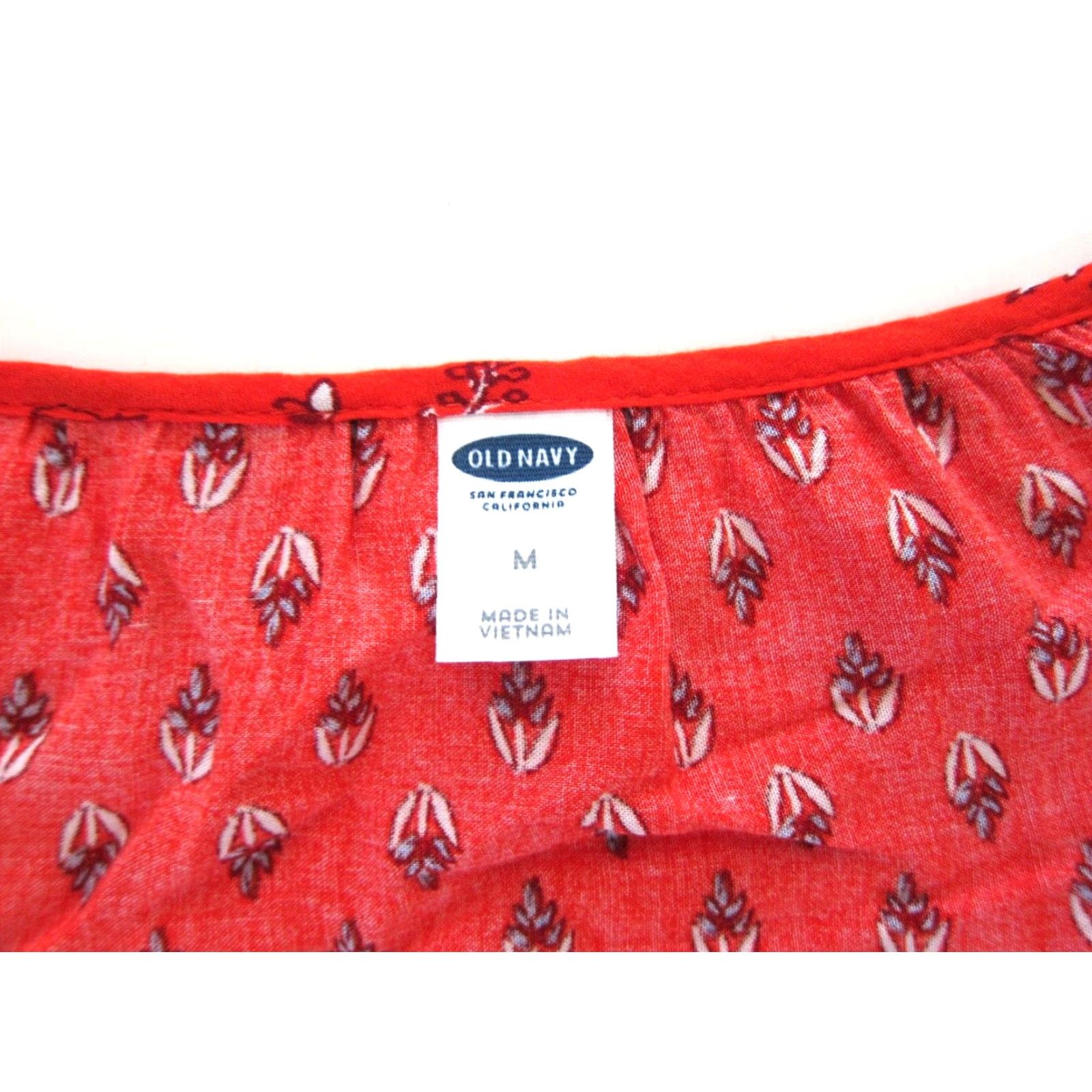 Old Navy Old Navy Blouse (M) Peasant Tunic Floral Long Sleeve Red White Blue 100% Rayon Womens Shirt Size M / US 6-8 / IT 42-44 - 4 Thumbnail
