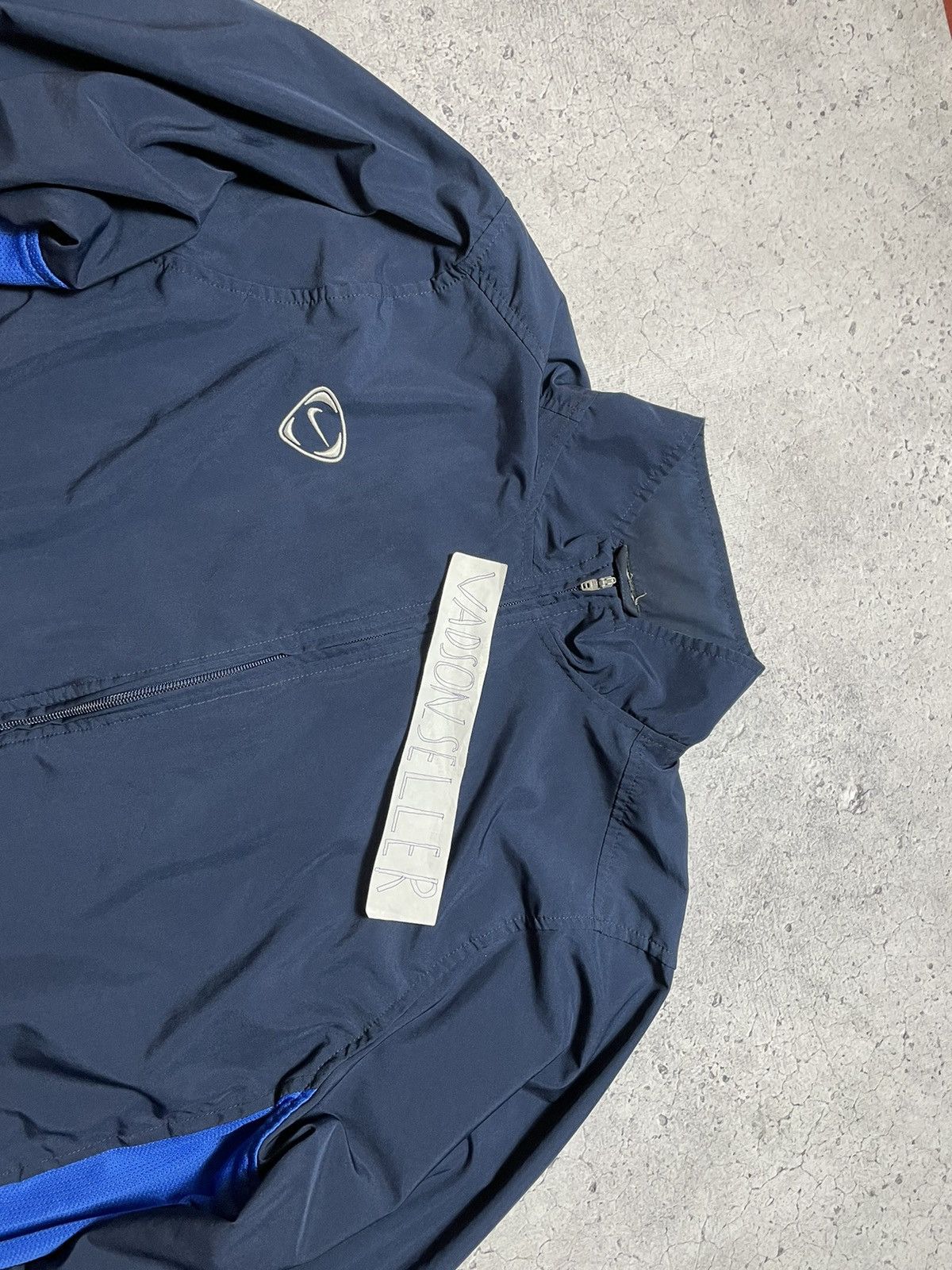 Nike × Vintage Vintage Nylon Windbreaker Jacket Nike Drill Swoosh Logo Y2K Size US L / EU 52-54 / 3 - 5 Thumbnail