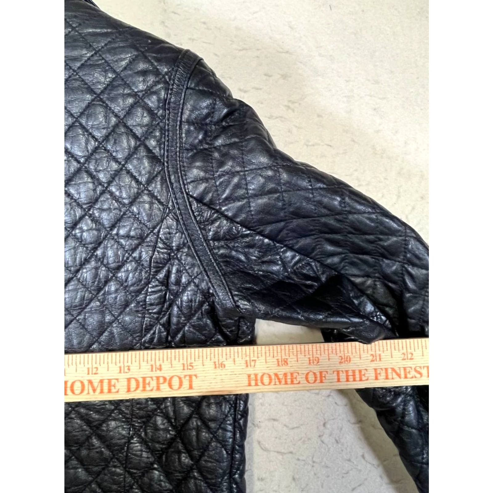 Vintage Kenneth Cole Reaction Jacket Womens Leather Quilted Black M Size Womens Regular Leather Basic Jacket Dresses? Size M / US 6-8 / IT 42-44 - 3 Thumbnail