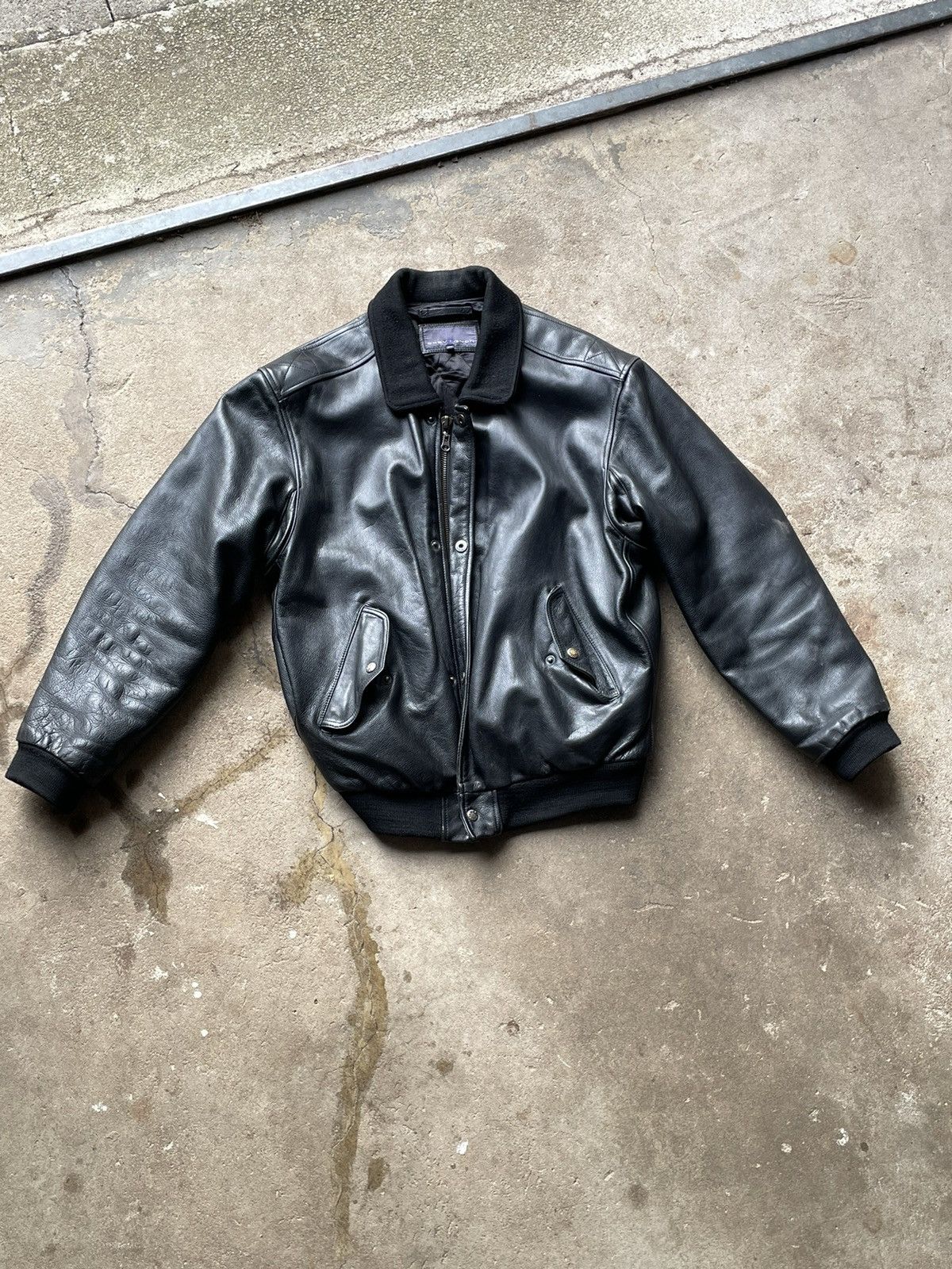 Chevignon Heavy Leather Bomber